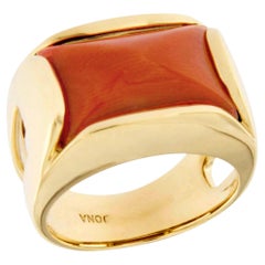 Antique Alex Jona Coral 18 Karat Yellow Gold Band Ring