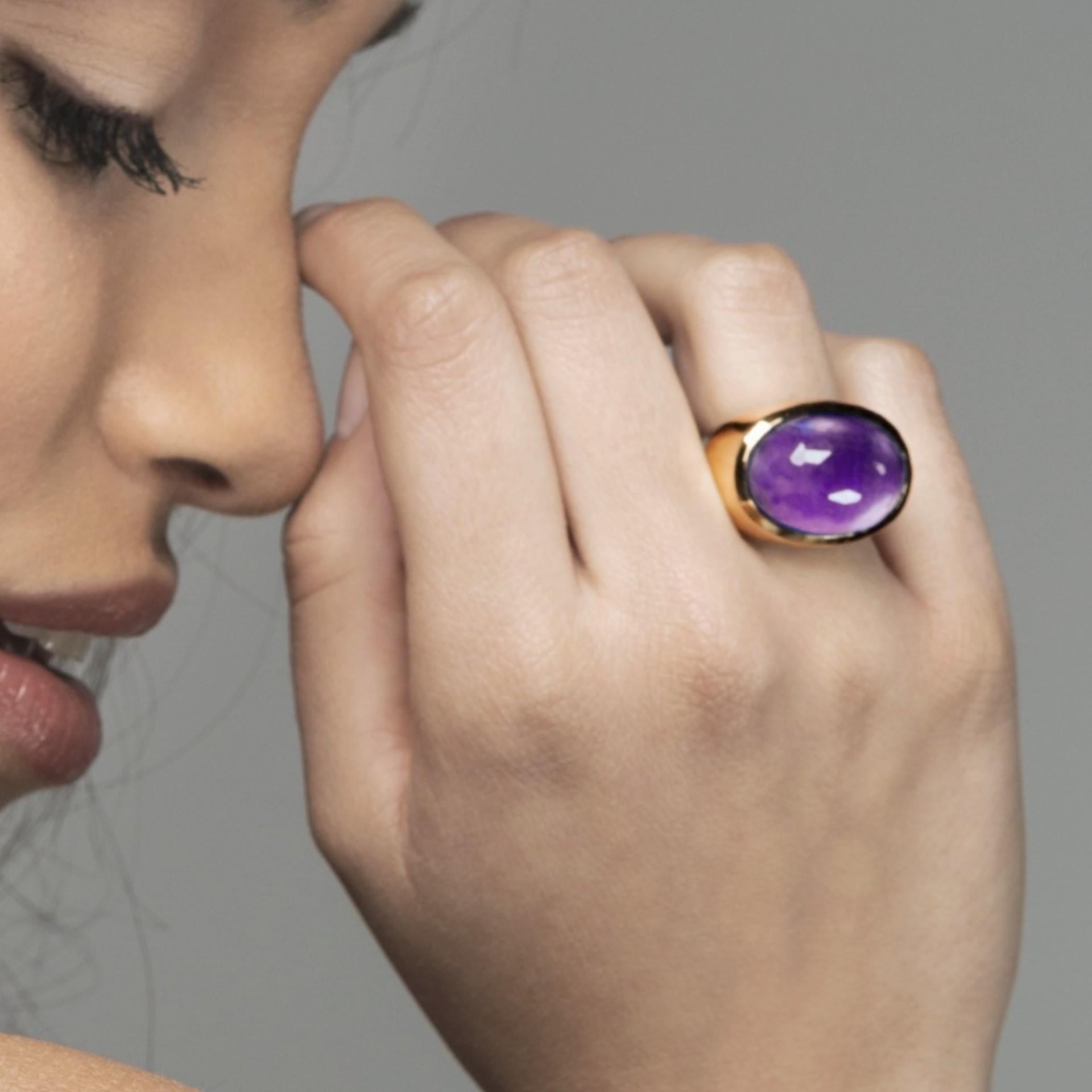 Alex Jona Bague à dôme en or jaune 18 carats avec améthyste taille folle Pour femmes en vente