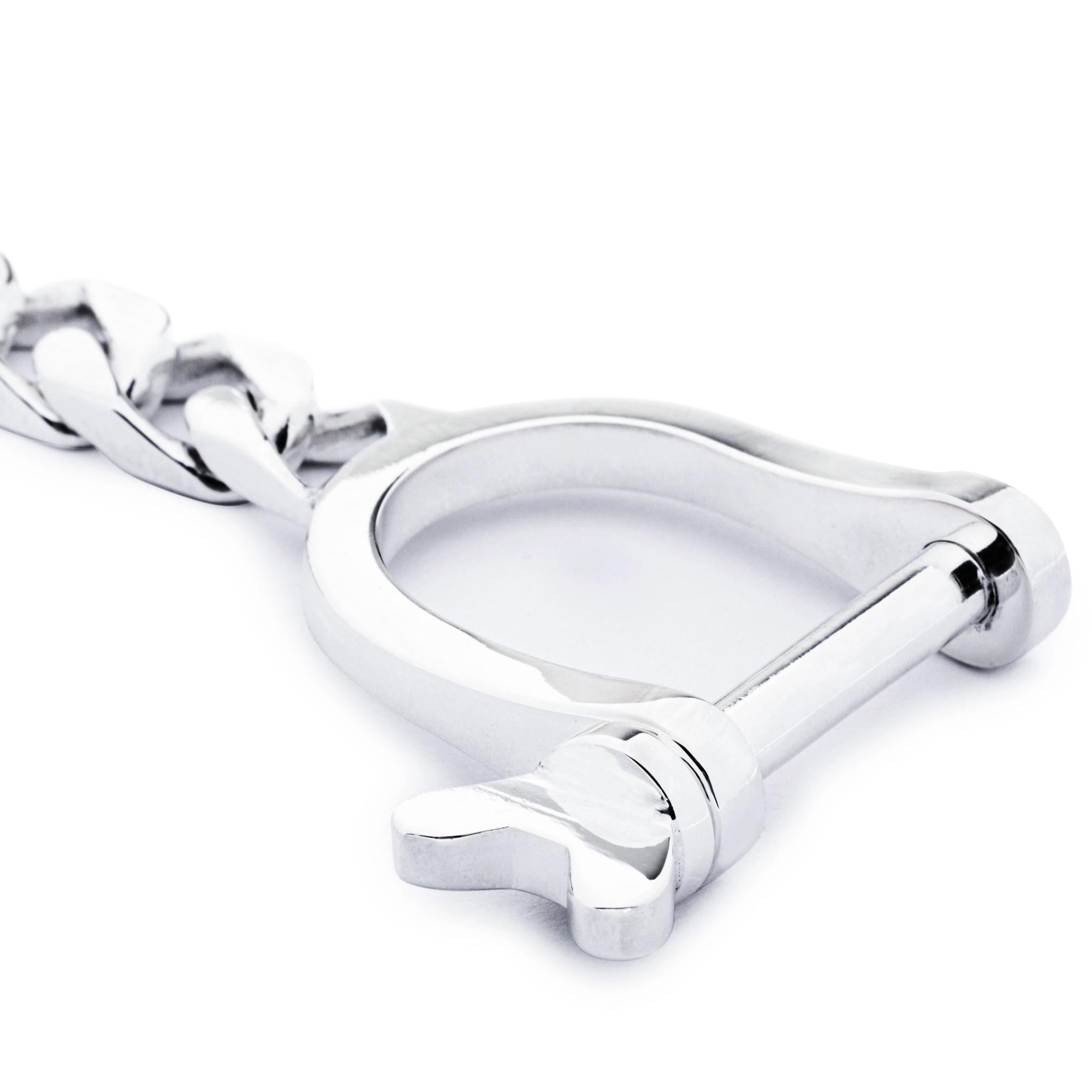 Alex Jona design collection, hand crafted in Italy, Sterling Silver double shackle key holder.
Alex Jona gifts stand out, not only for their special design and for the excellent quality, but also for the careful attention given to details during all