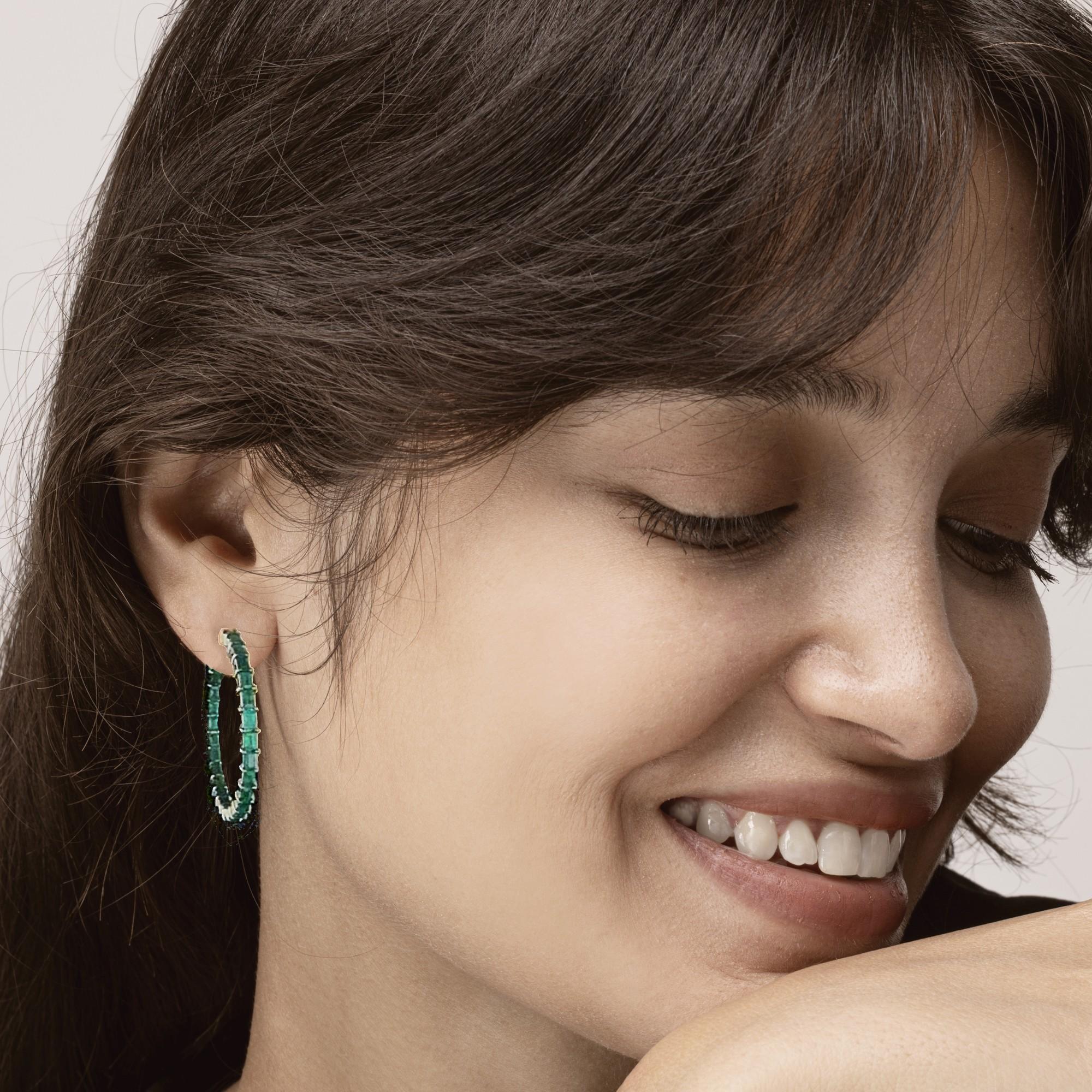 Alex Jona design collection, hand crafted in Italy, 18 karat white gold hoop earrings featuring 7.07 carats of baguette emeralds.

Alex Jona jewels stand out, not only for their special design and for the excellent quality of the gemstones, but also
