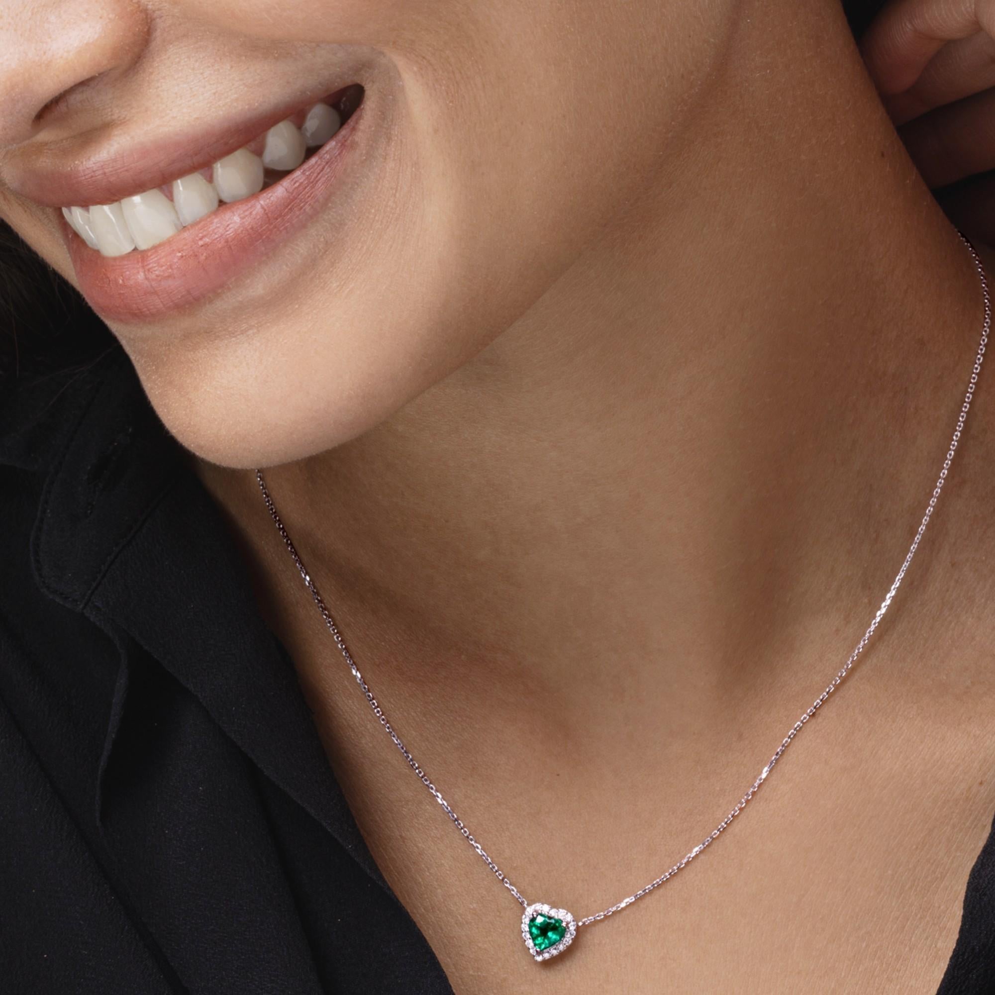 Women's Alex Jona Emerald & White Diamond 18 Karat Gold Pendant Necklace For Sale