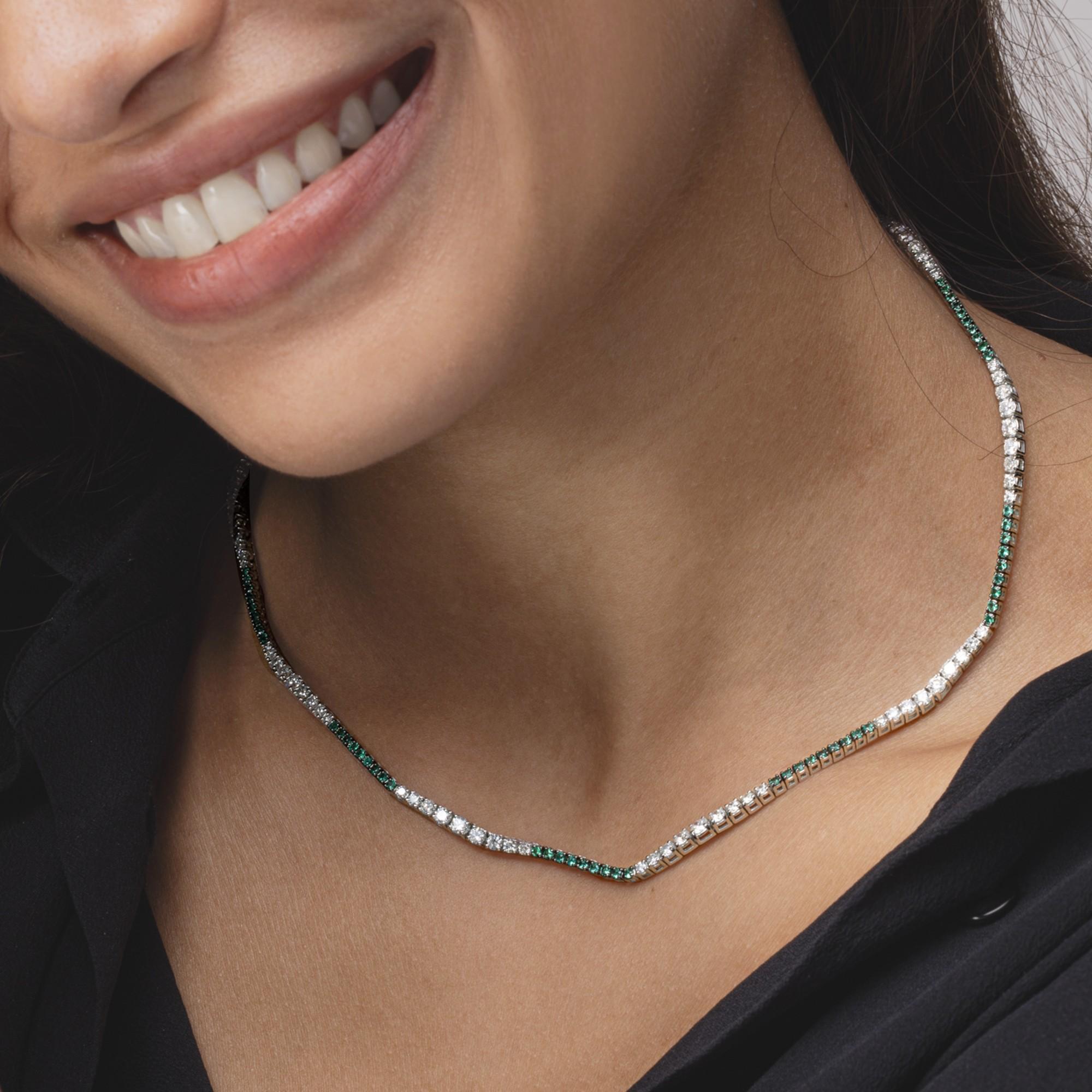 Women's  Alex Jona Emerald White Diamond 18 Karat White Gold Necklace For Sale