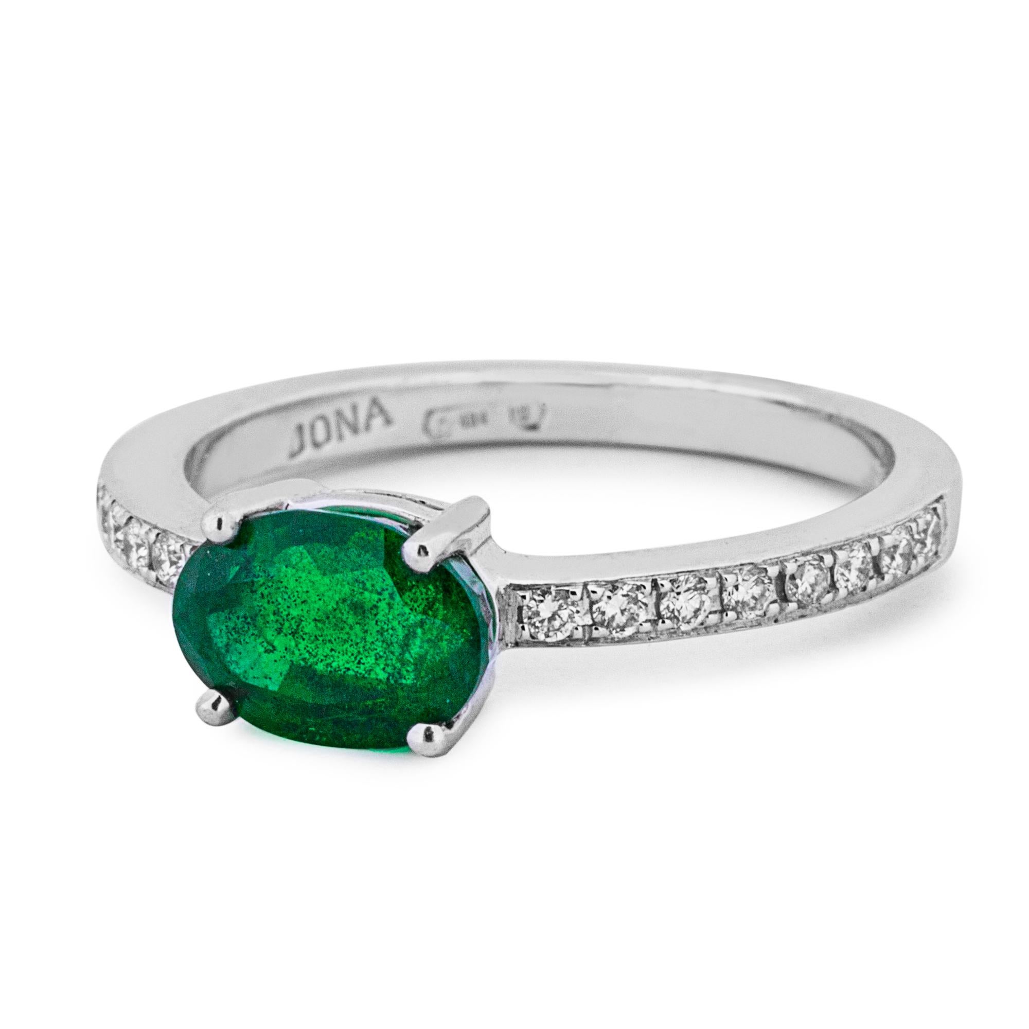Alex Jona Emerald White Diamond 18 Karat White Gold Solitaire Ring In New Condition For Sale In Torino, IT