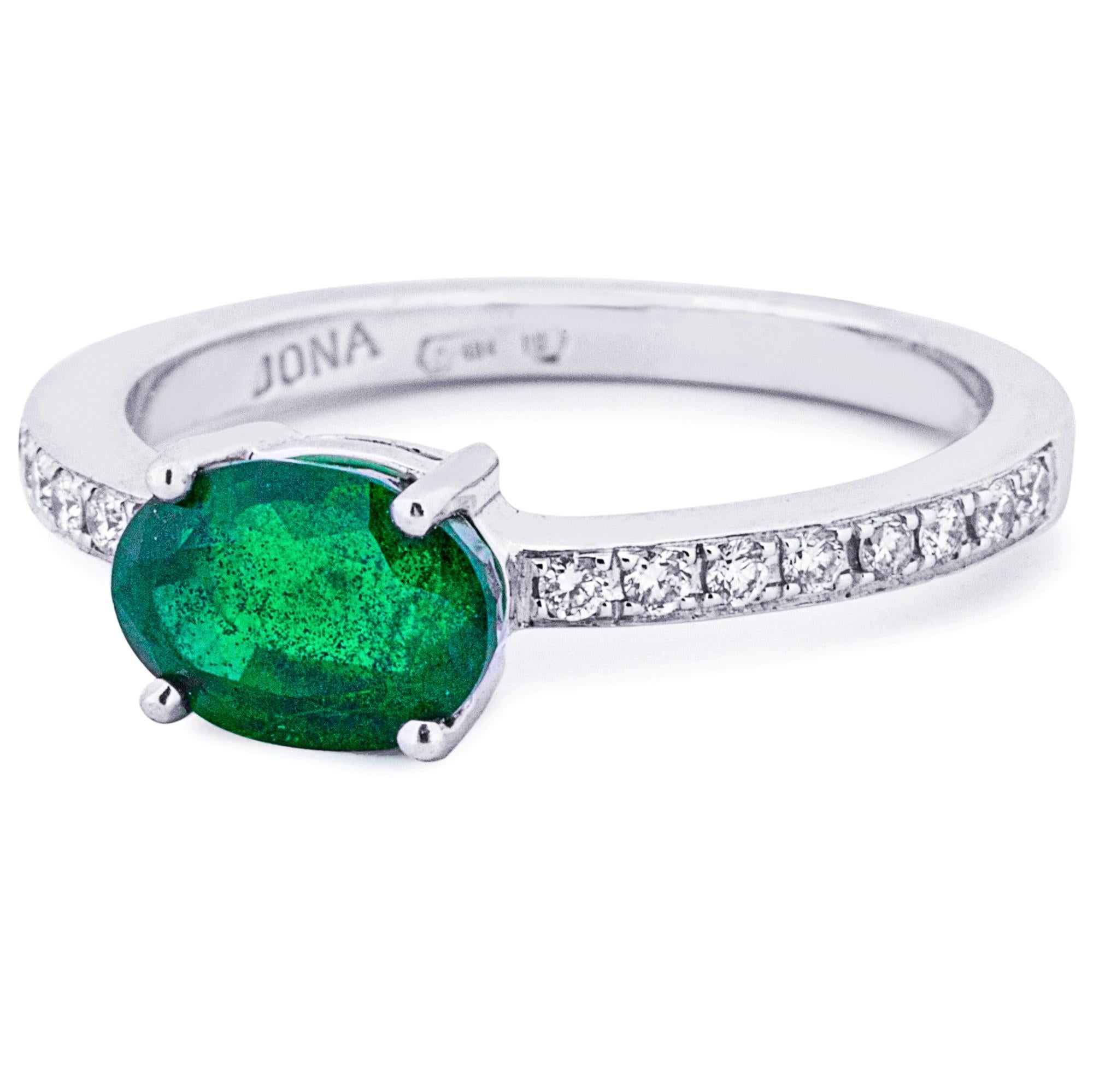 Alex Jona Emerald White Diamond 18 Karat White Gold Solitaire Ring In New Condition For Sale In Lugano, CH
