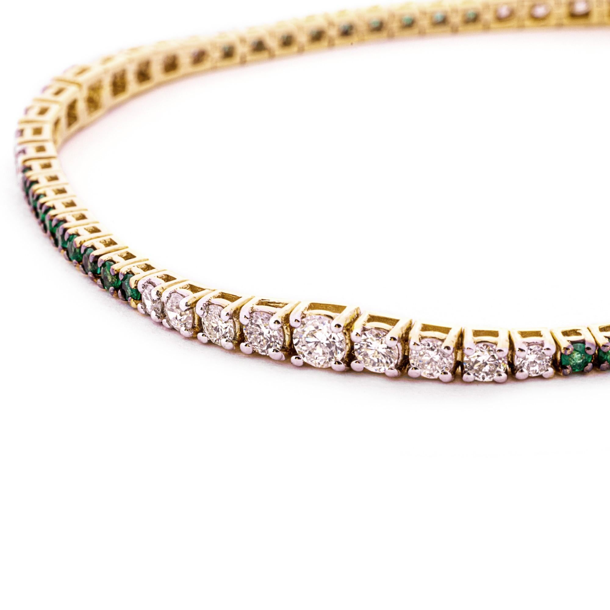 Alex Jona: 18 Karat Gelbgold-Tennisarmband mit Smaragd und weißen Diamanten (Marquiseschliff) im Angebot