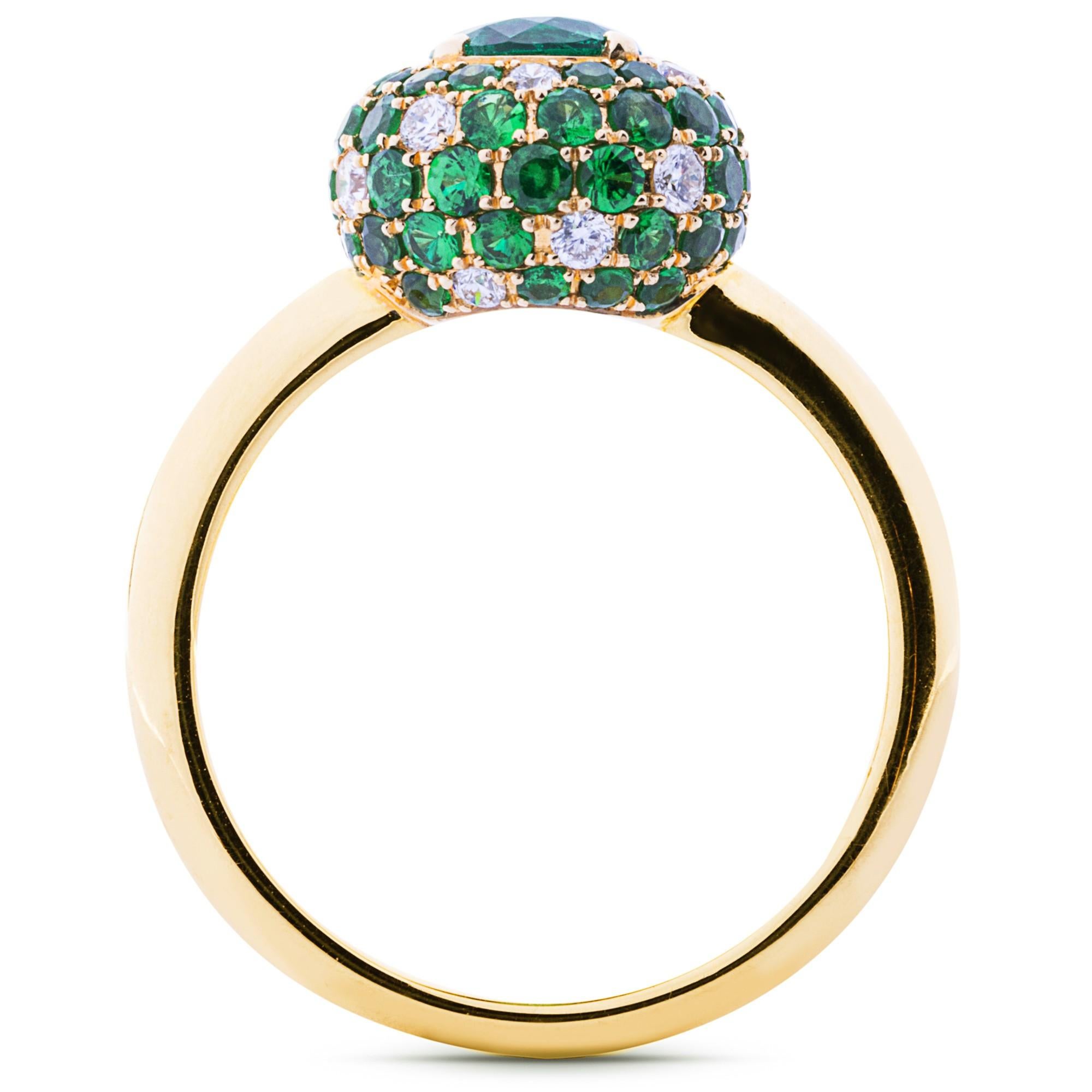 Alex Jona, bague en or jaune 18 carats avec émeraude, diamant blanc et tsavorite Pour femmes en vente