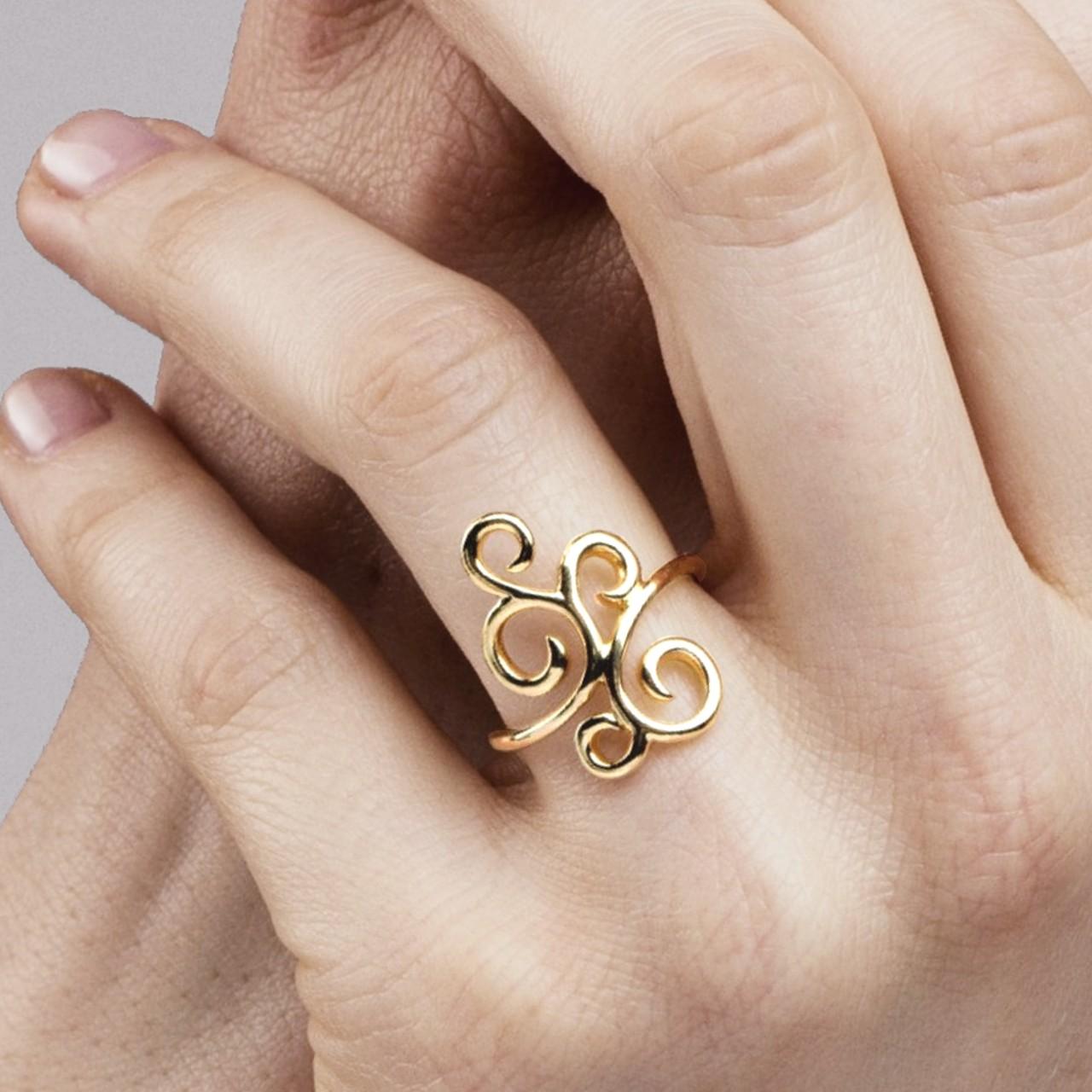 swirl gold ring