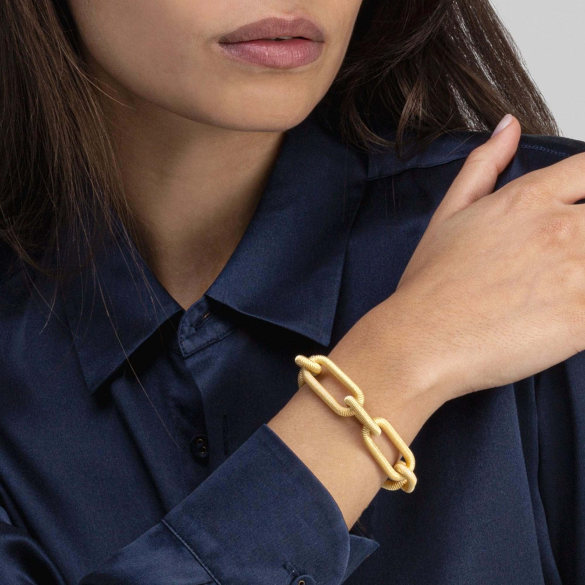 Alex Jona - Bracciale a catena a maglie oblunghe con filo ritorto in argento placcato in oro in vendita 1