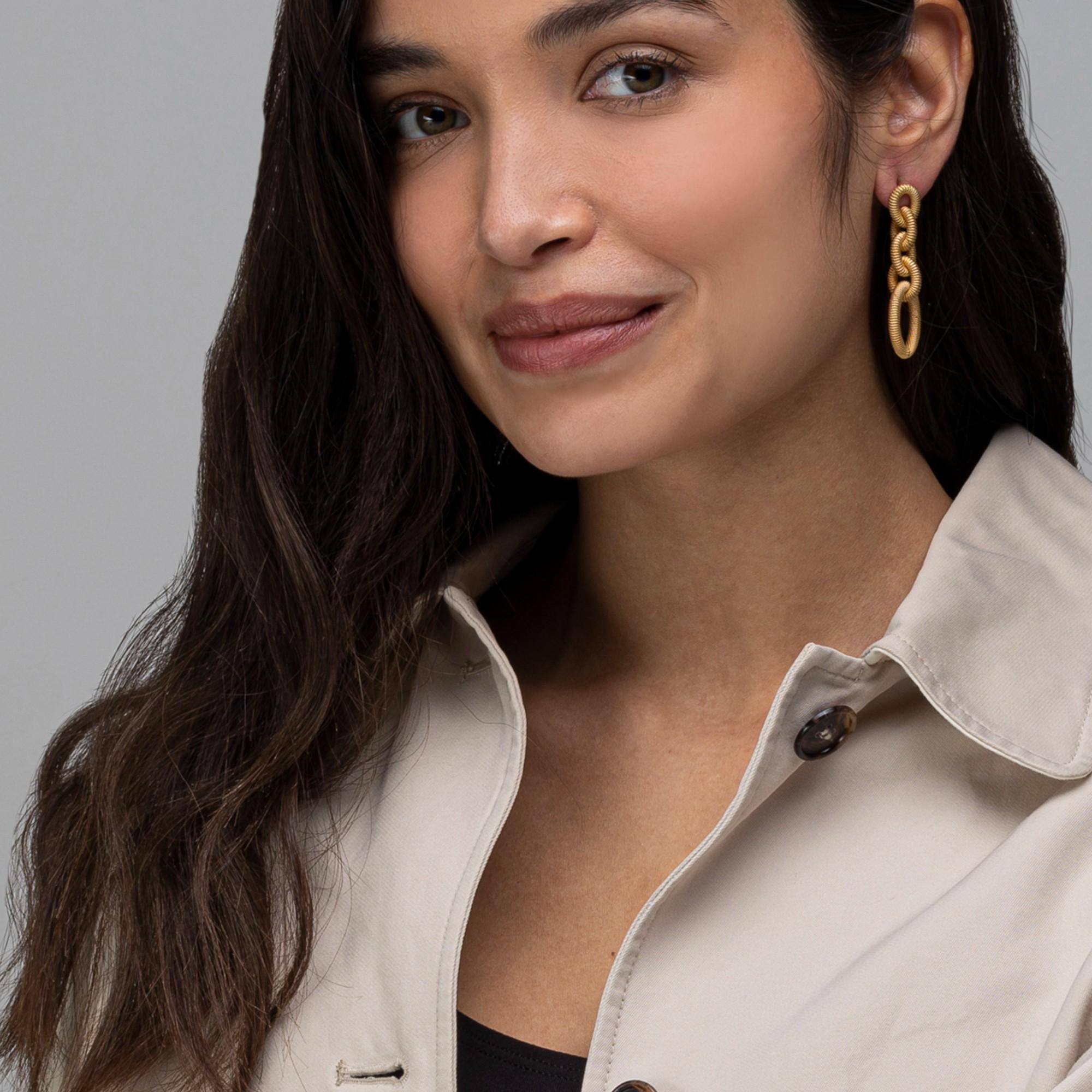 Alex Jona - Boucles d'oreilles avec pendentif en fil torsadé en argent sterling plaqué or Unisexe en vente