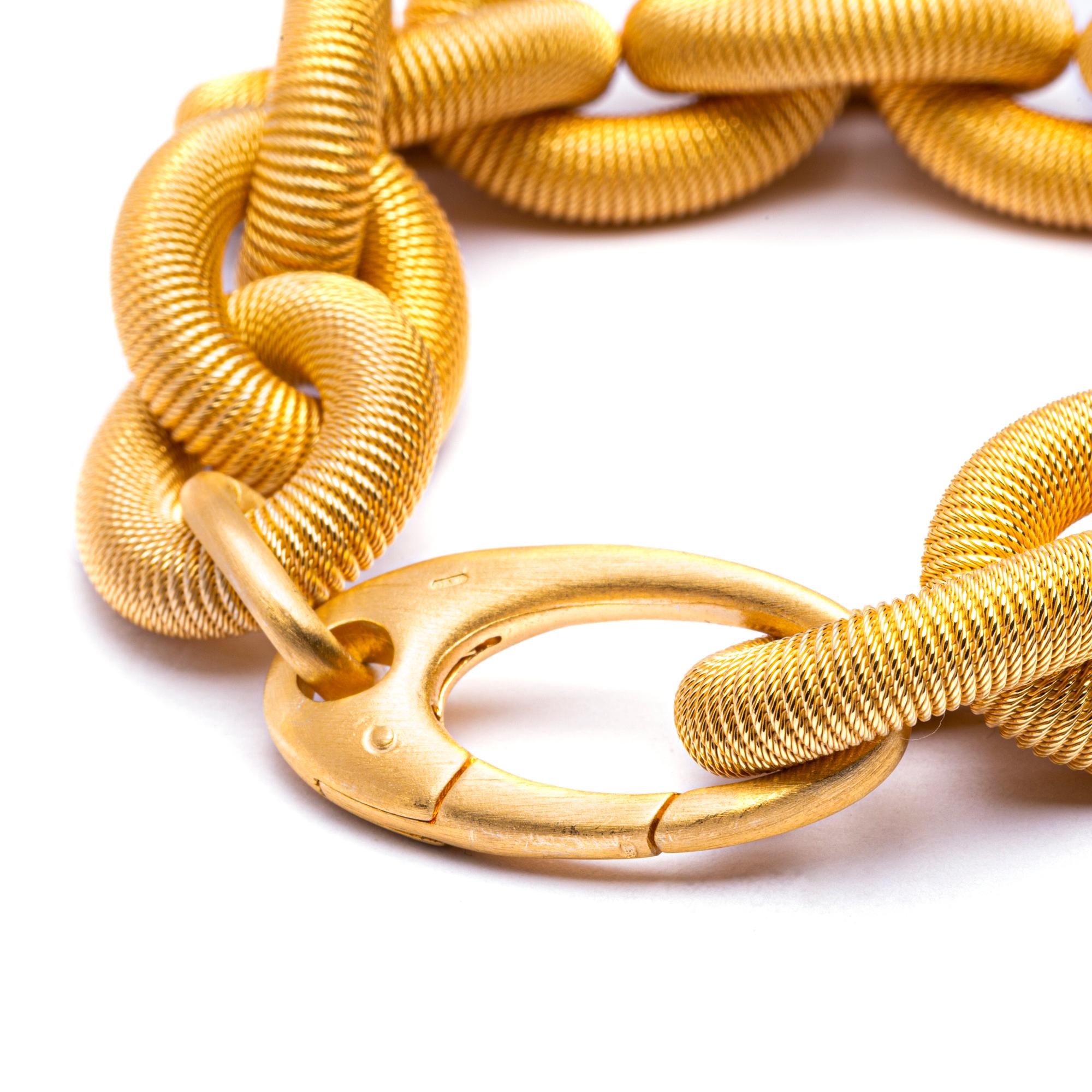 Alex Jona Gold-Plated Sterling Silver Twisted Wire X-Large Link Chain Bracelet In New Condition For Sale In Torino, IT