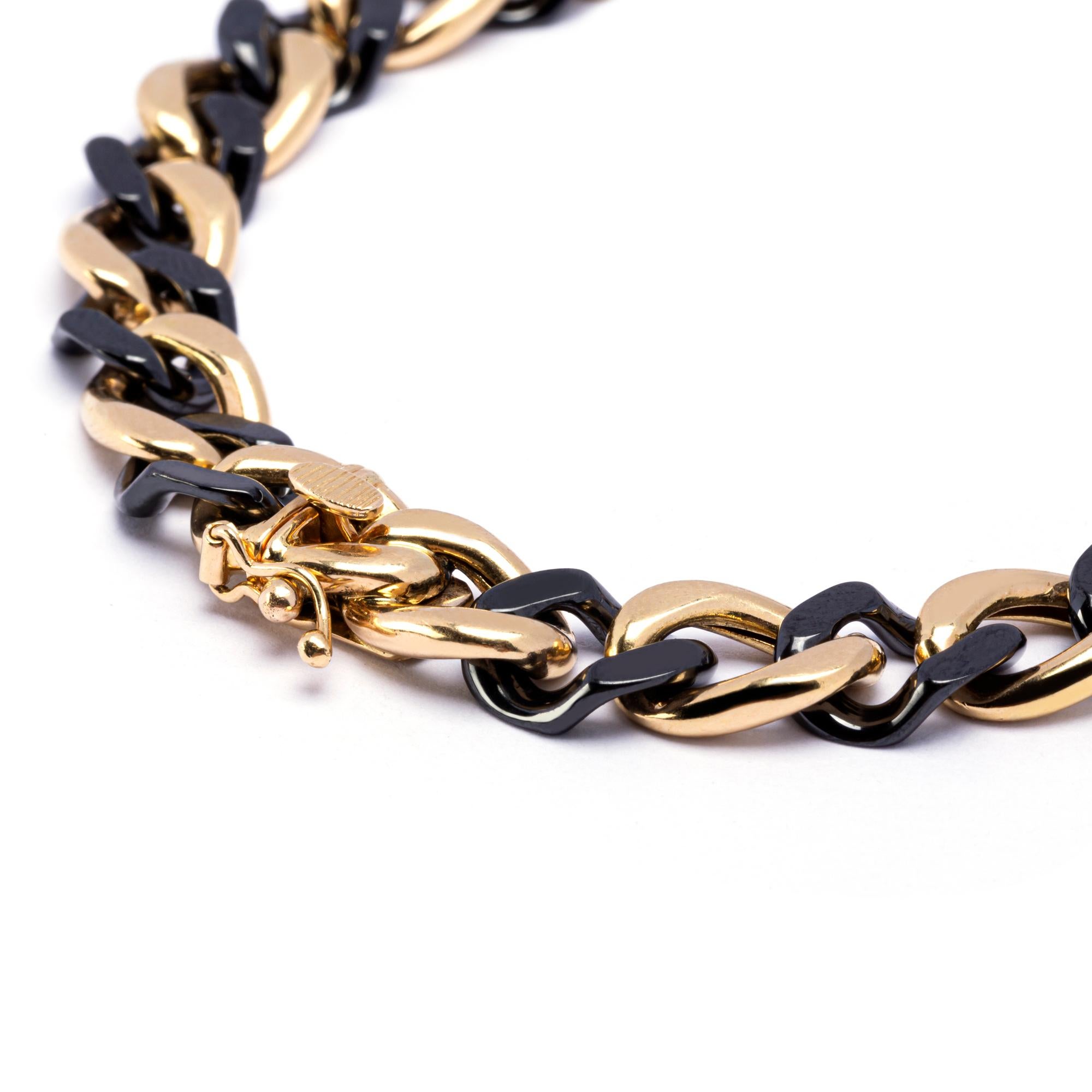 Alex Jona High-Tech Black Ceramic 18 Karat Yellow Gold Curb-Link Bracelet In New Condition In Torino, IT