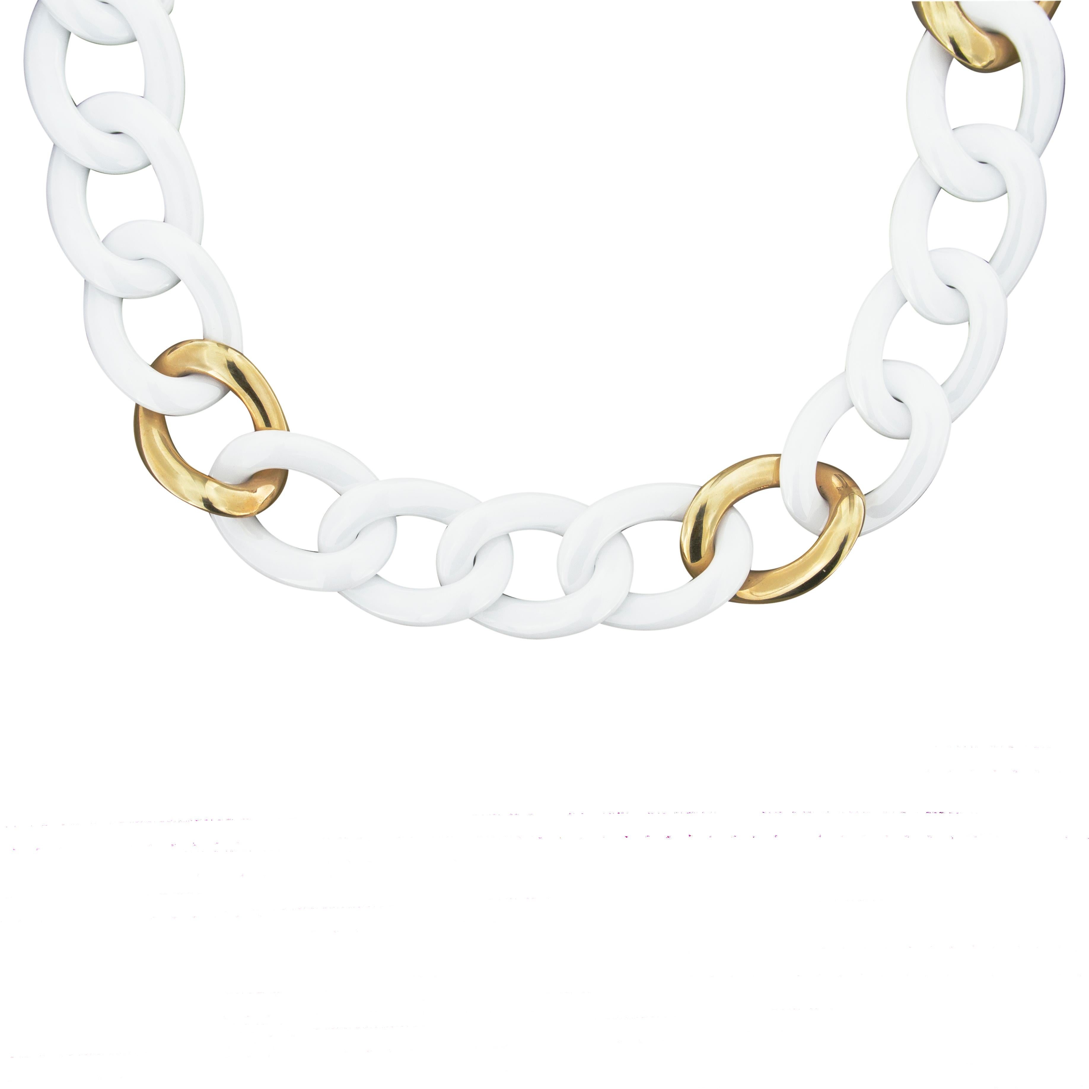 Contemporary Alex Jona High-Tech White Ceramic 18 Karat Rose Gold Curb-Link Necklace For Sale