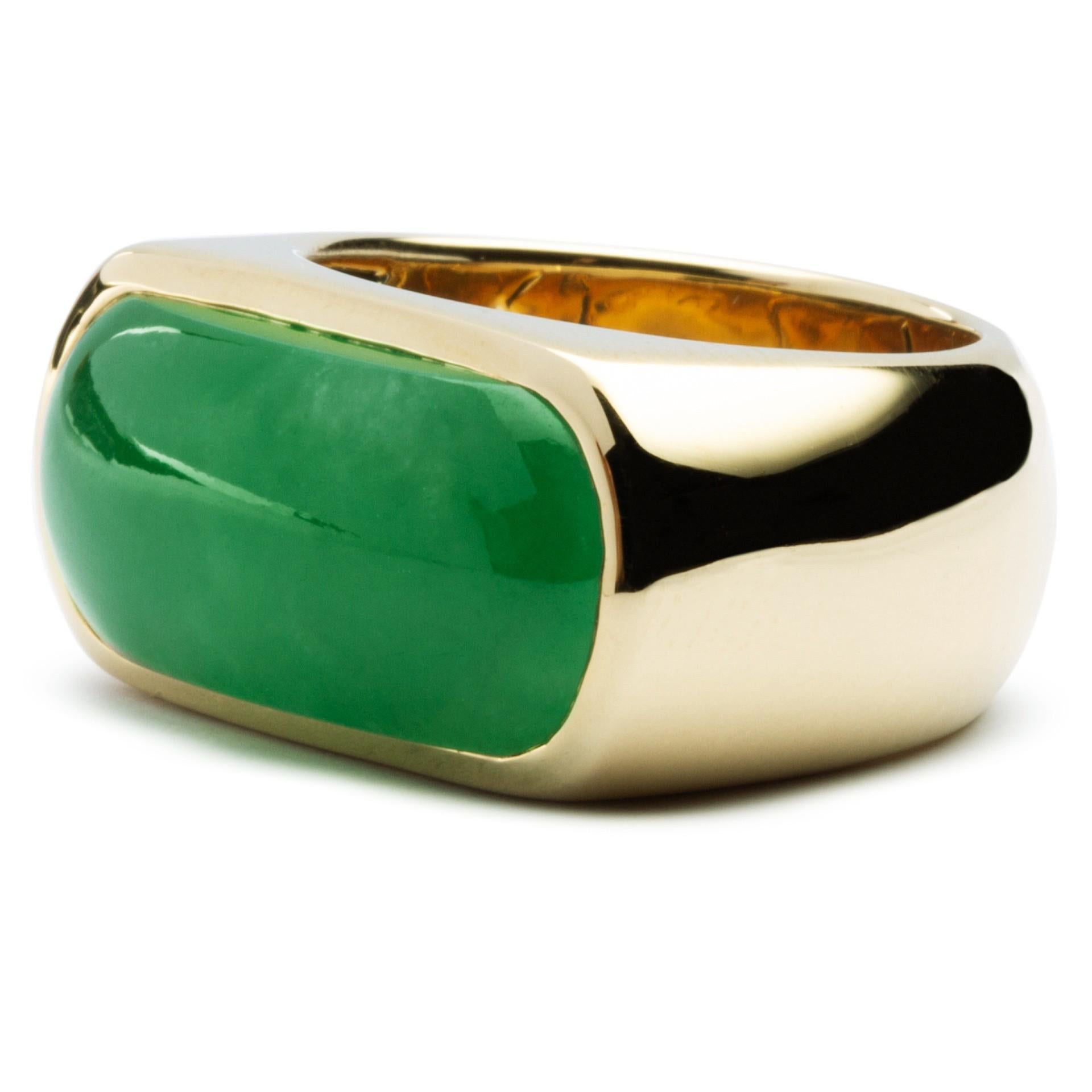 Oval Cut Alex Jona Jadeite Jade 18 Karat Yellow Gold Band Ring For Sale