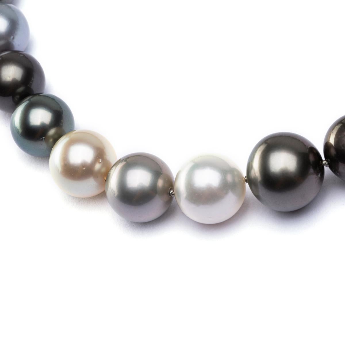 Alex Jona Multicolor South Sea Pearl Necklace In New Condition For Sale In Torino, IT