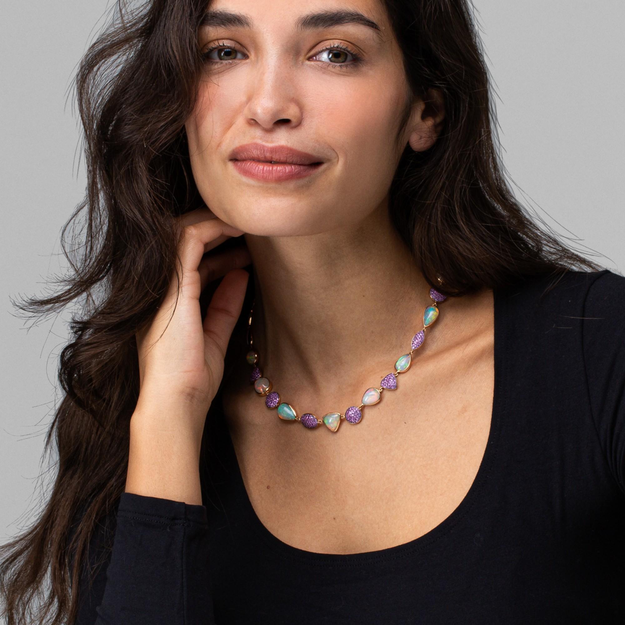 Alex Jona, collier en or rose 18 carats, opale, saphir rose Neuf - En vente à Lugano, CH