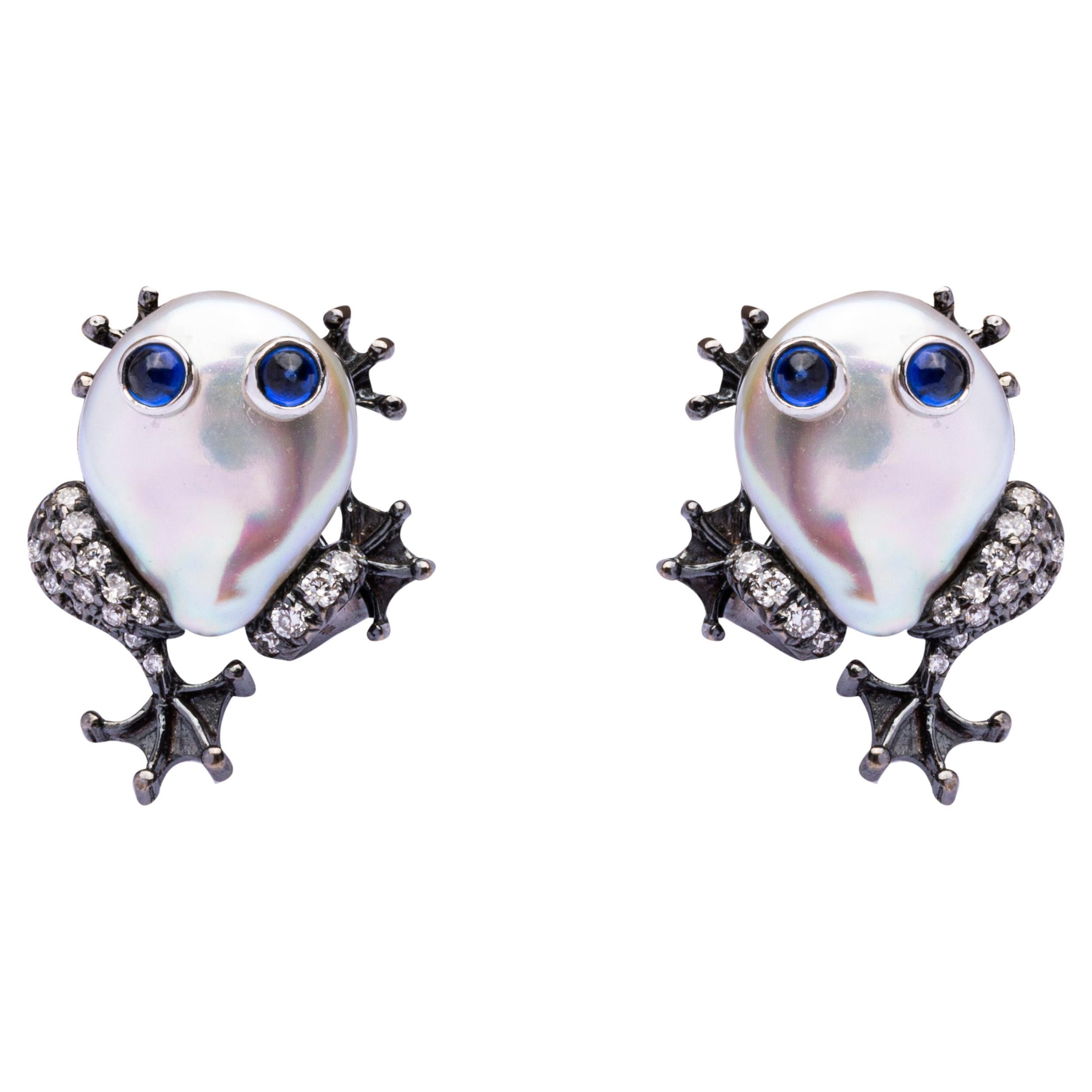 Alex Jona Frosch-Ohrclips, Perle Saphir Weißer Diamant 18 Karat Weißgold im Angebot