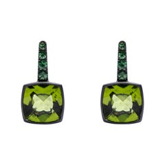 Orecchini con perno in oro bianco 18 carati Alex Jona Peridot Tsavorite