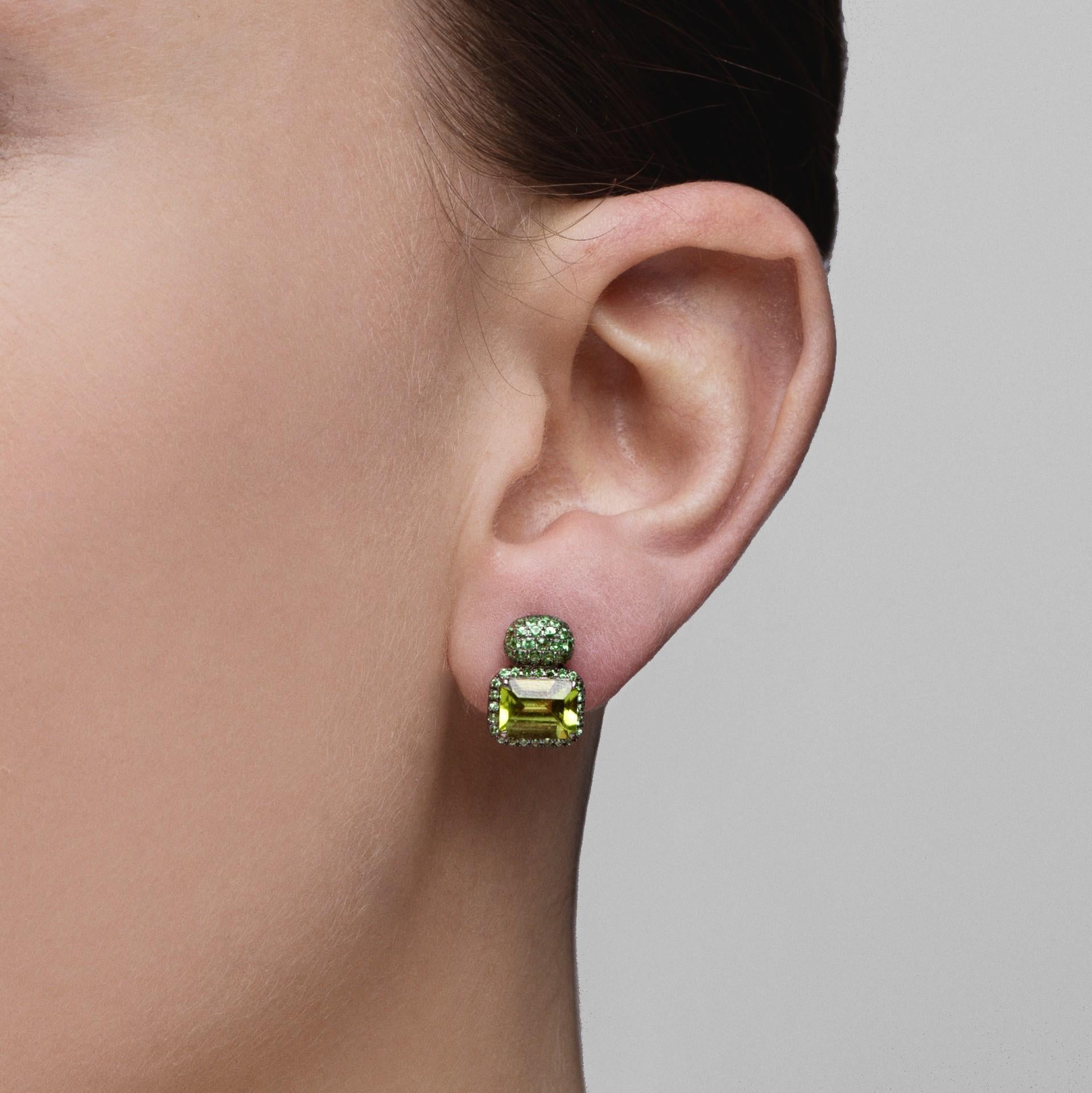 Emerald Cut Alex Jona Peridot Tsavorite White Gold Stud Earrings For Sale