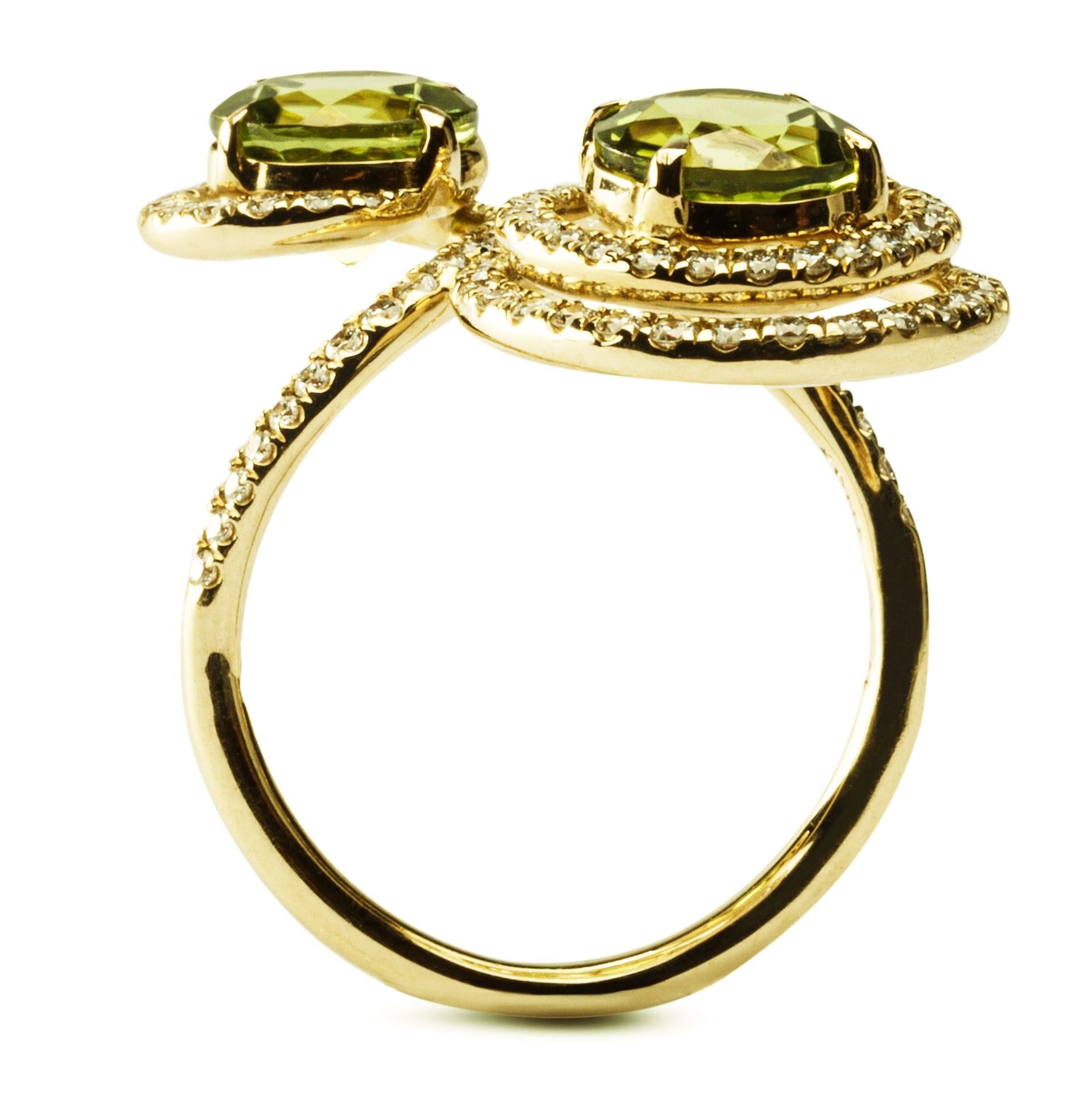 Alex Jona Peridot White Diamond 18 Karat Yellow Gold Swirl Ring For Sale 2