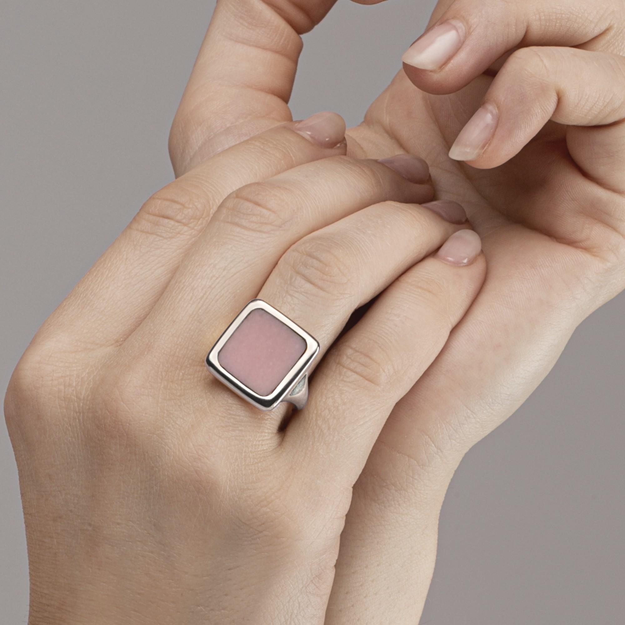 Alex Jona Pink Opal Sterling Silver Signet Ring In New Condition For Sale In Lugano, CH
