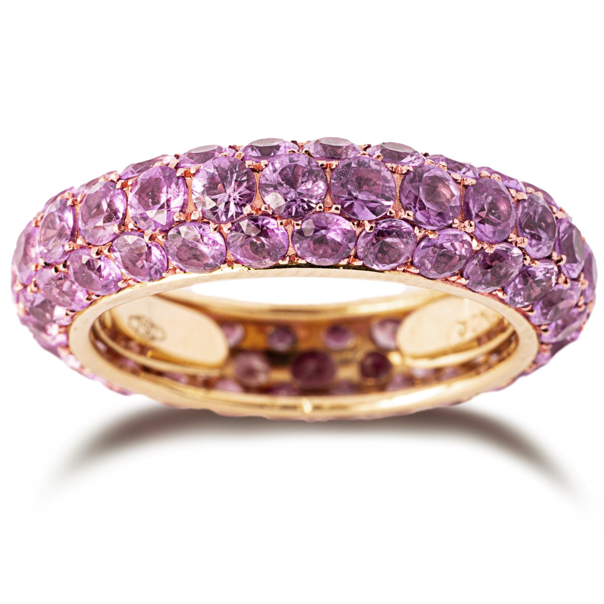 Taglio rotondo Anello a fascia per l'eternità in oro giallo 18 carati con zaffiro rosa pavé di Alex Jona in vendita