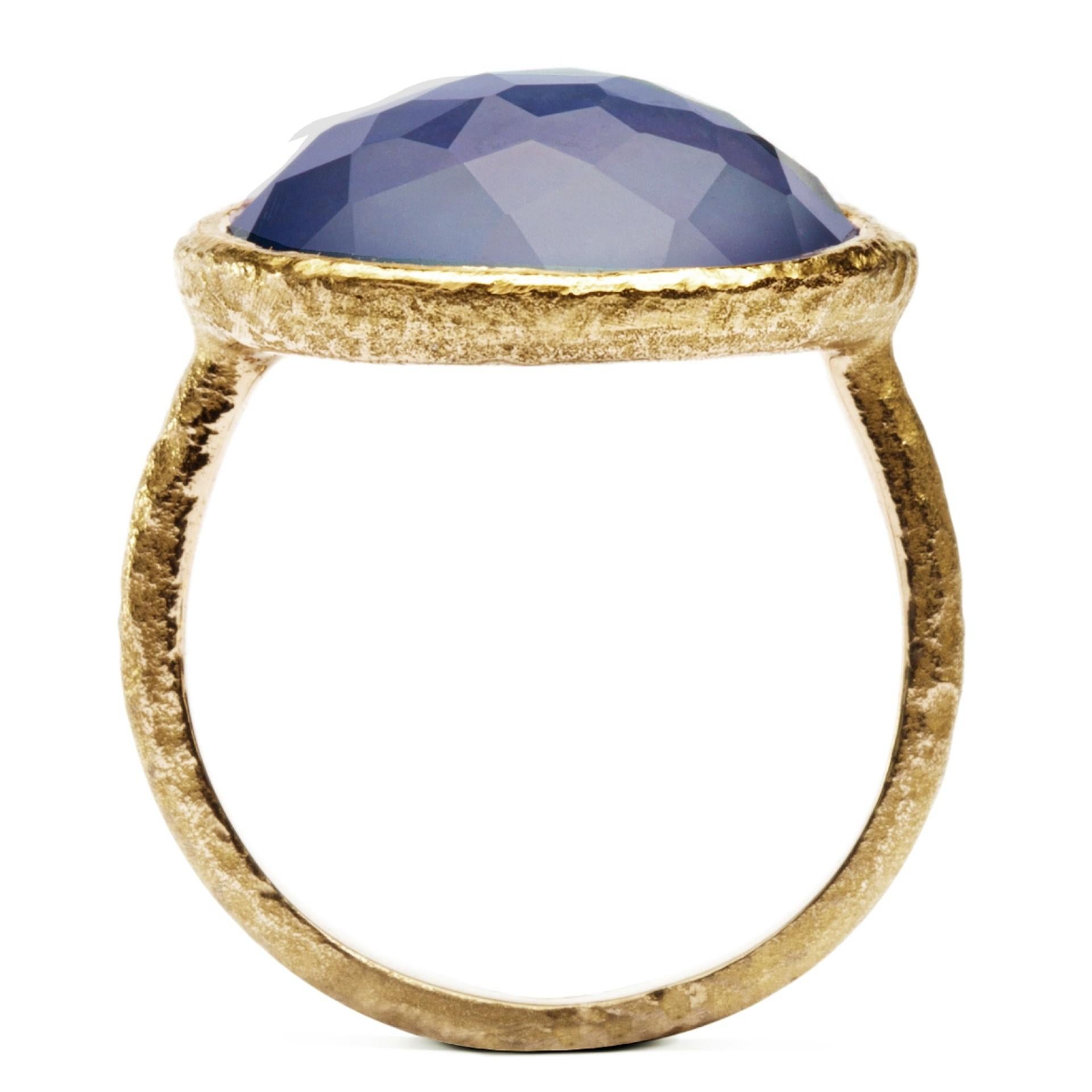 Round Cut Alex Jona Quartz Lapis Lazuli 18 Karat Yellow Gold Ring For Sale