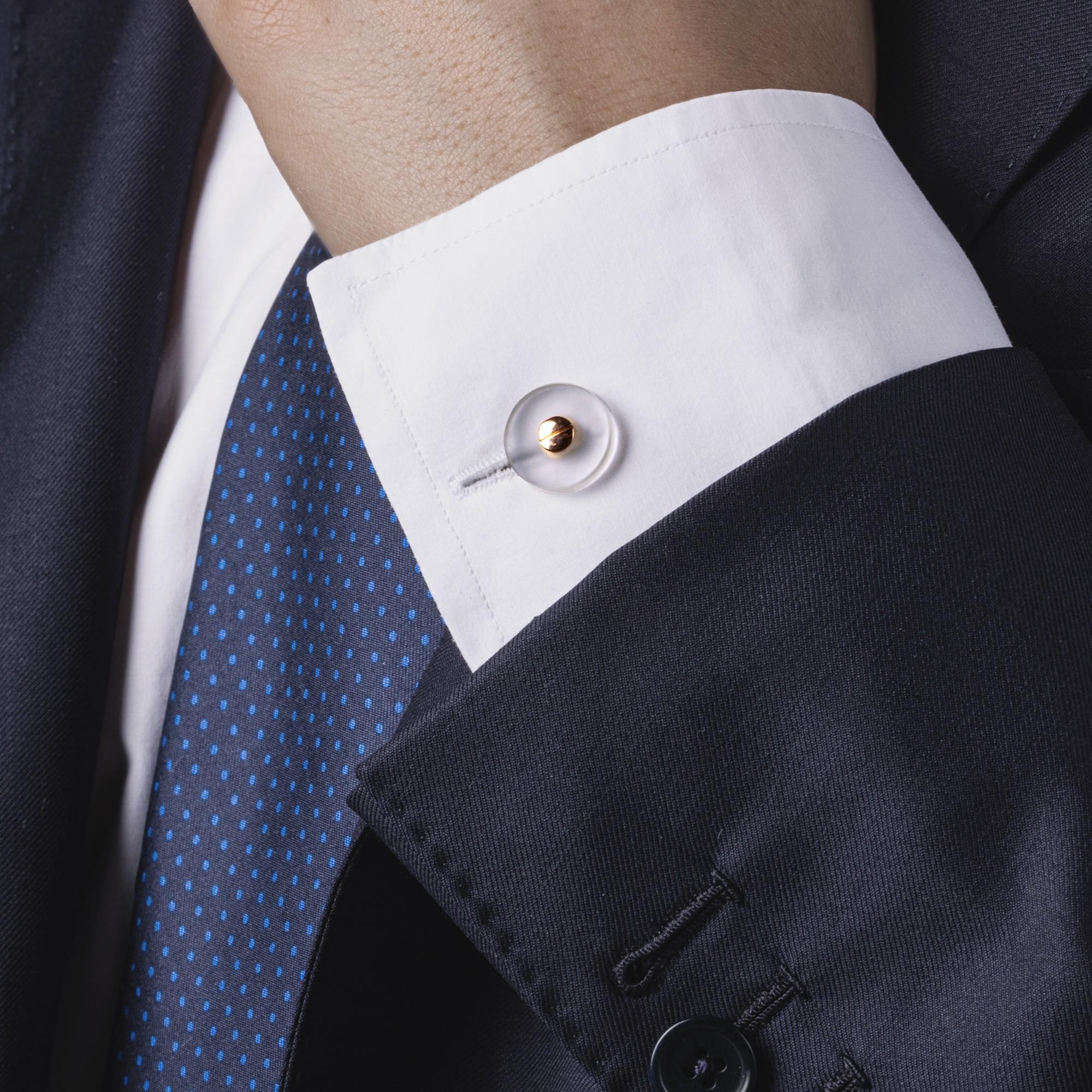 Alex Jona design collection, hand crafted in Italy, rock crystal button cufflinks mounted in 18 karat rose gold.
Alex Jona cufflinks stand out, not only for their special design and for the excellent quality, but also for the careful attention given