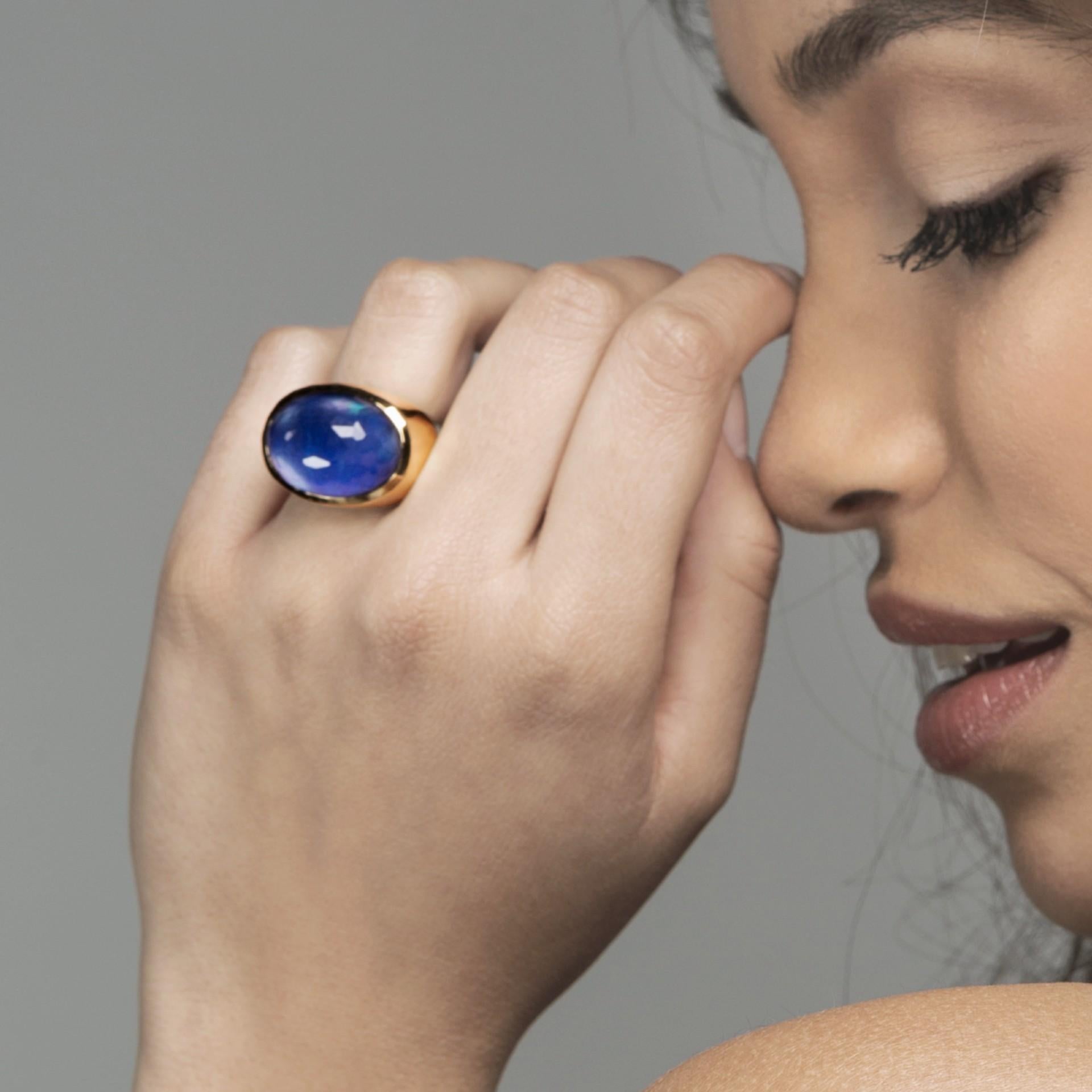 Alex Jona Rock Crystal over Lapis Lazuli 18 Karat Yellow Gold Dome Ring For Sale 1