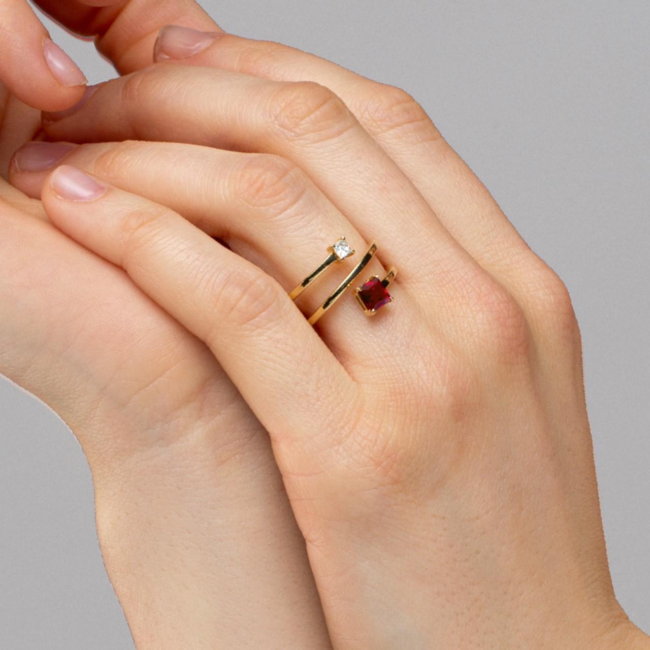 Anneau croisé Alex Jona en or jaune 18 carats avec rubis et diamants blancs en vente 1