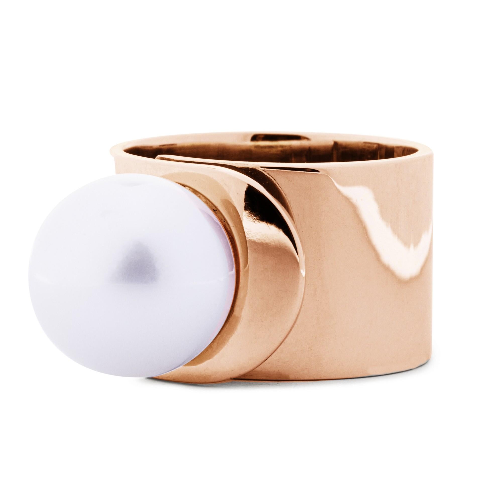 Alex Jona South Sea Pearl 18 Karat Rose Gold overlapping Band Ring In New Condition For Sale In Torino, IT