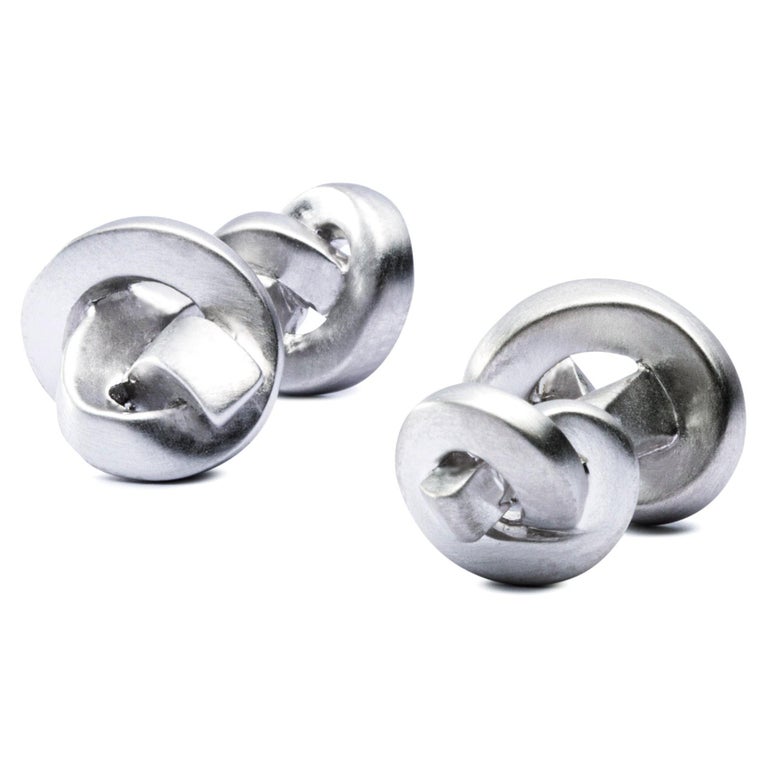 Alex Jona Sterling Silver Double Knot Brushed Cufflinks In New Condition For Sale In Torino, IT