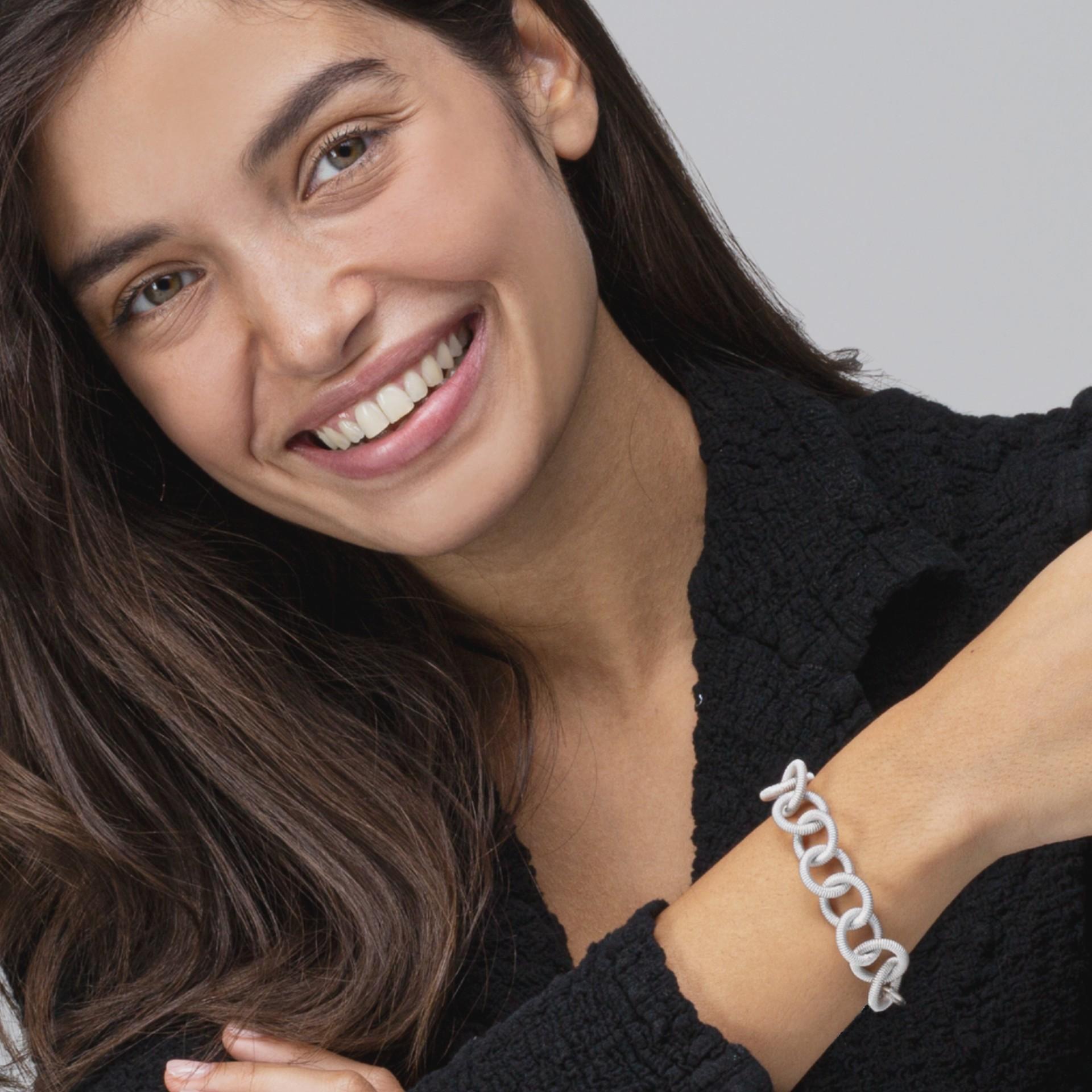 Women's or Men's Alex Jona Sterling Silver Link Chain Bracelet For Sale