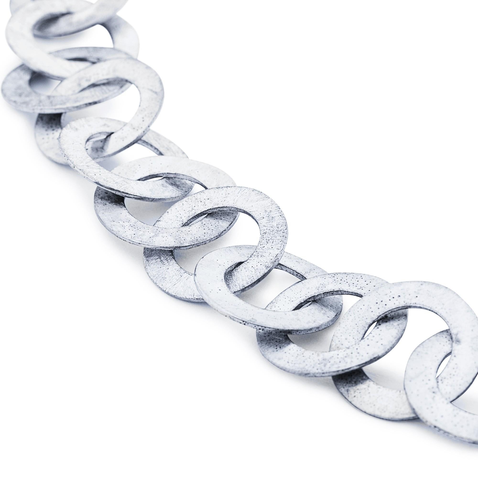 Alex Jona - Collana a catena lunga a maglie lunghe spazzolate in argento sterling In condizioni Nuovo in vendita a Torino, Piedmont