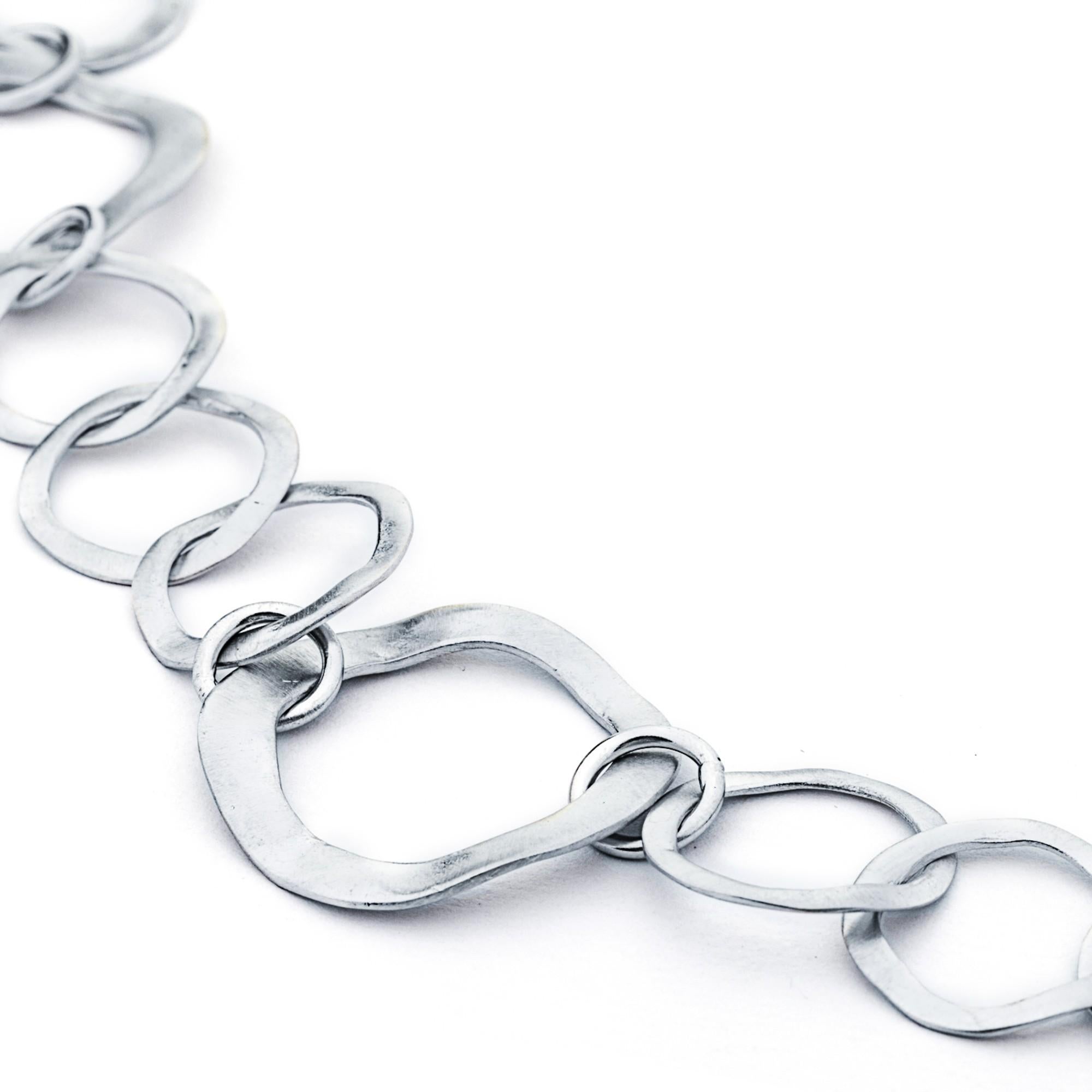 Alex Jona - Collana con catena a maglie di forma organica in argento sterling In condizioni Nuovo in vendita a Torino, Piedmont