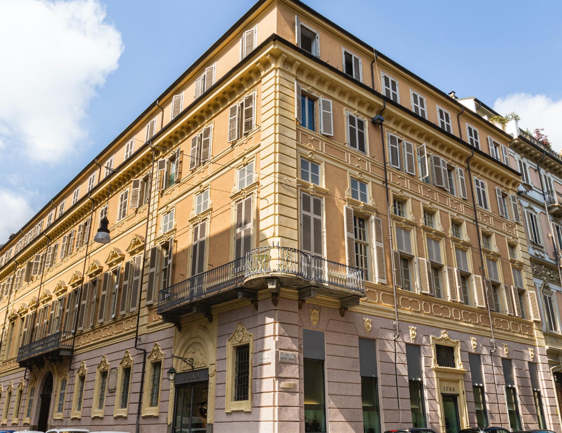 Alex Jona - Collana con catena a maglie di forma organica in argento sterling in vendita 5