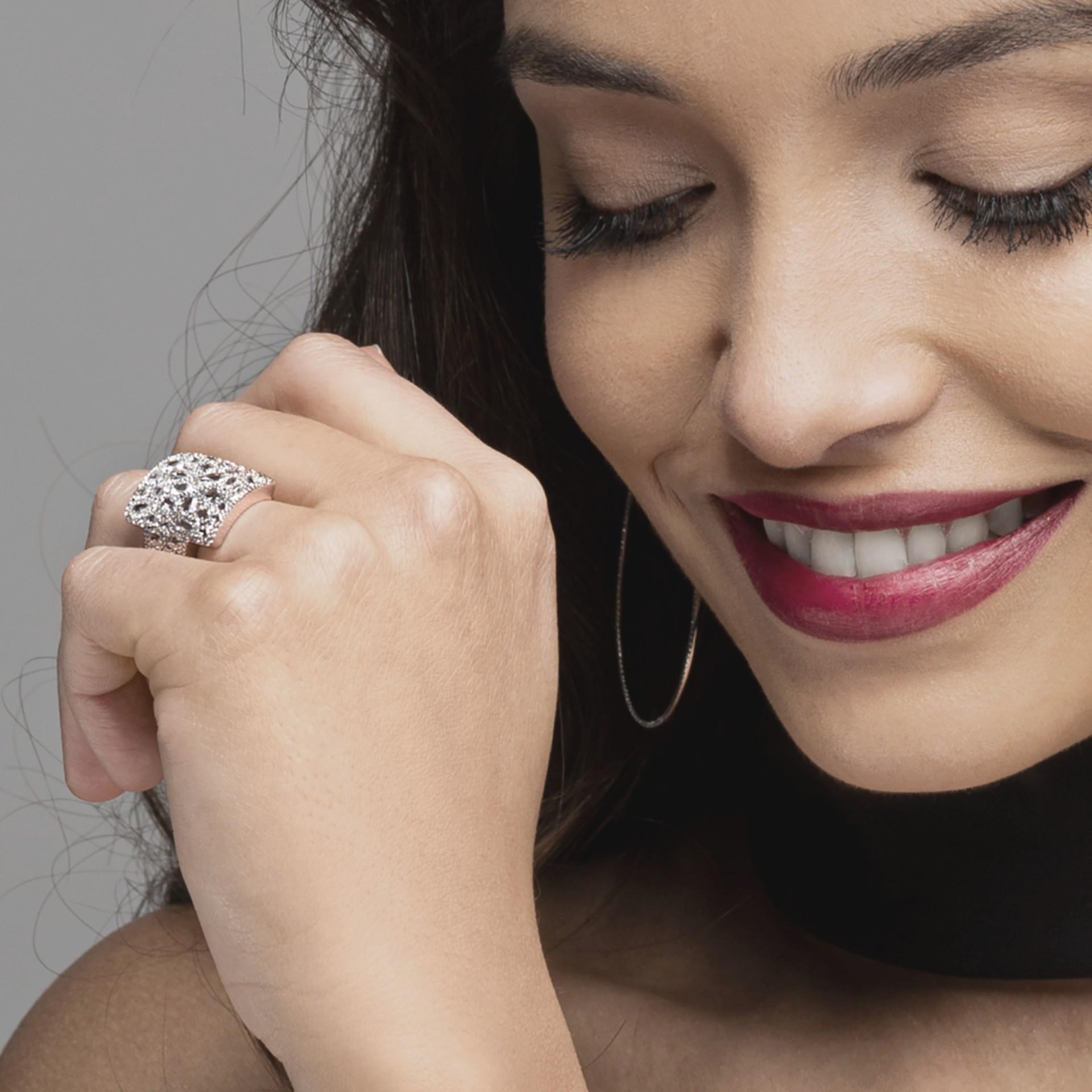 Rose Cut Alex Jona White Diamond 18 Karat White Gold Band Ring For Sale