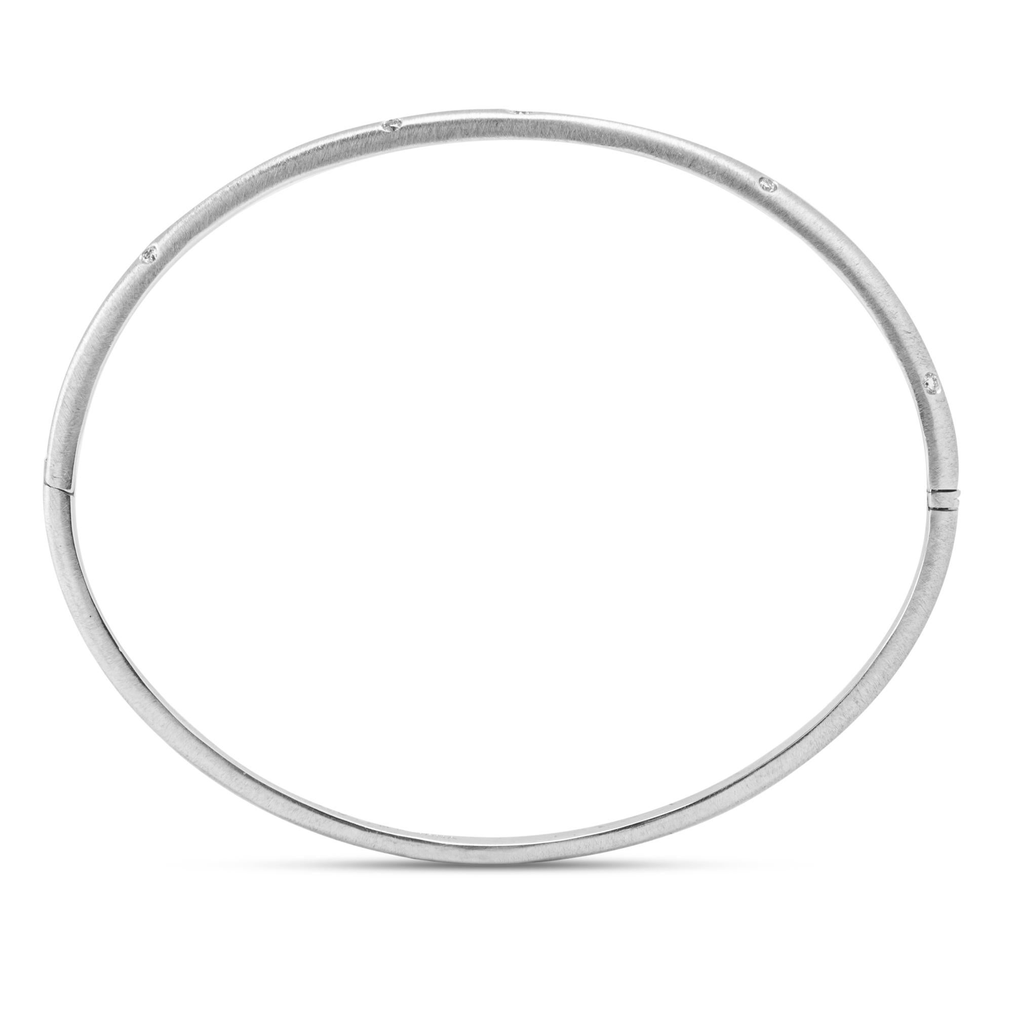 Alex Jona Bracelet jonc en or blanc 18 carats avec diamants blancs Neuf - En vente à Lugano, CH