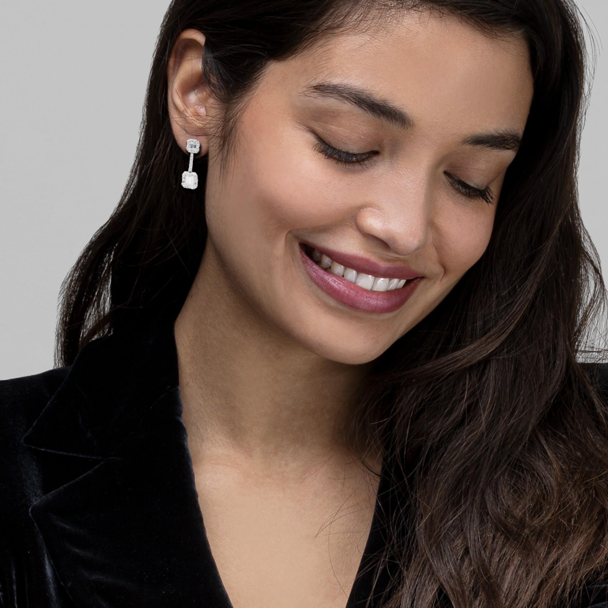 Donna Alex Jona Orecchini pendenti in oro bianco 18 carati con diamante bianco in vendita