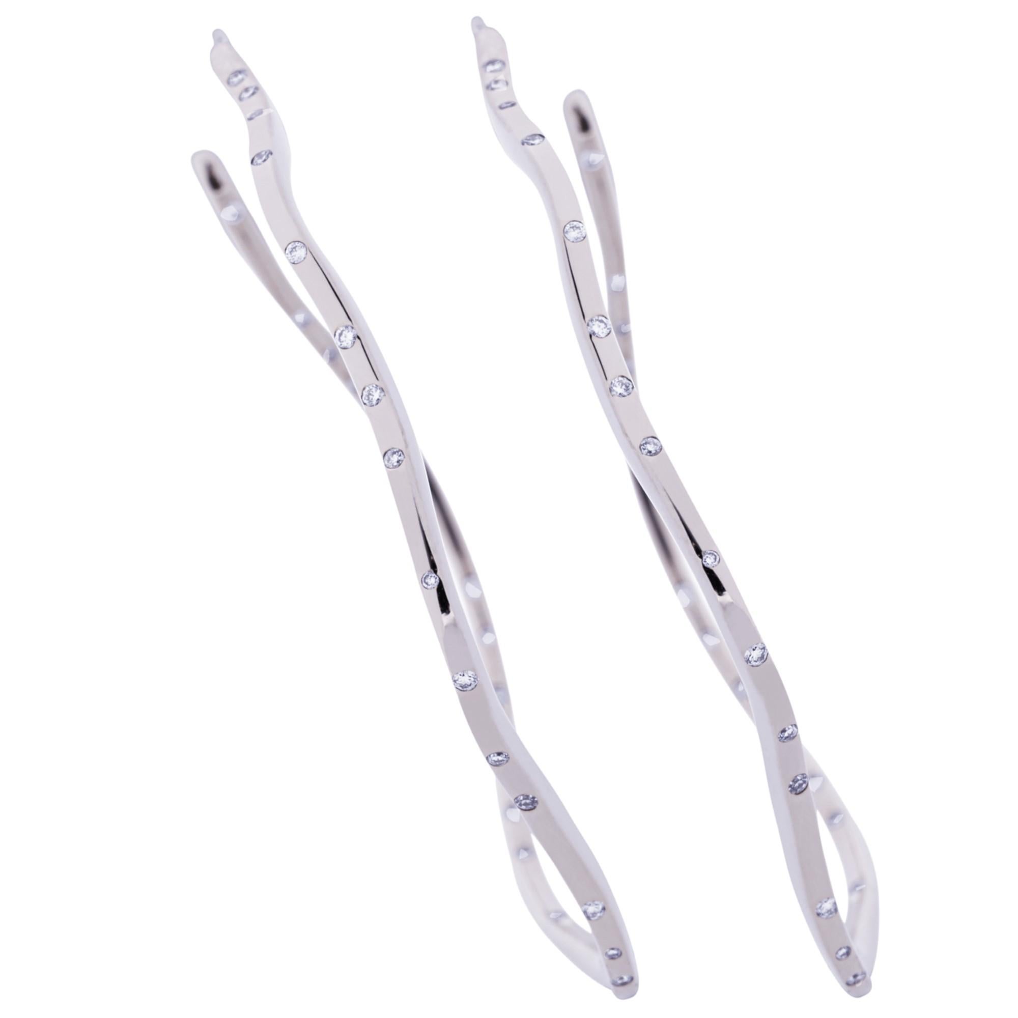 Pendientes de aro de oro blanco de 18 quilates con diamante blanco Alex Jona