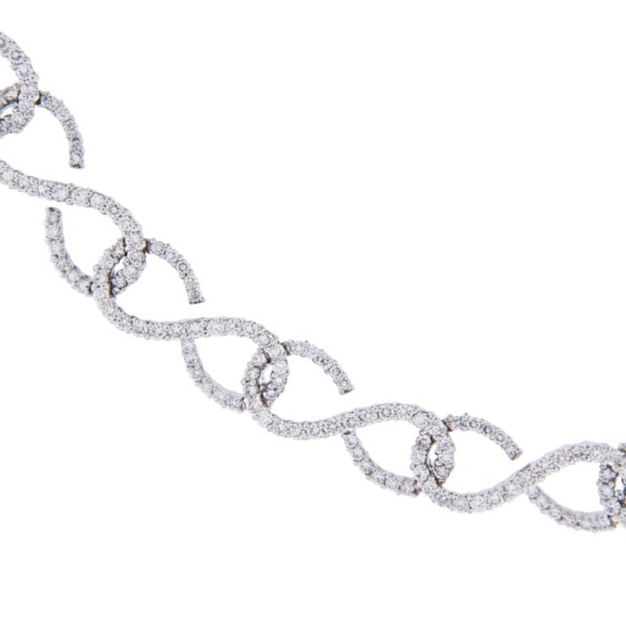 Round Cut Alex Jona White Diamond 18 Karat White Gold Link Necklace For Sale