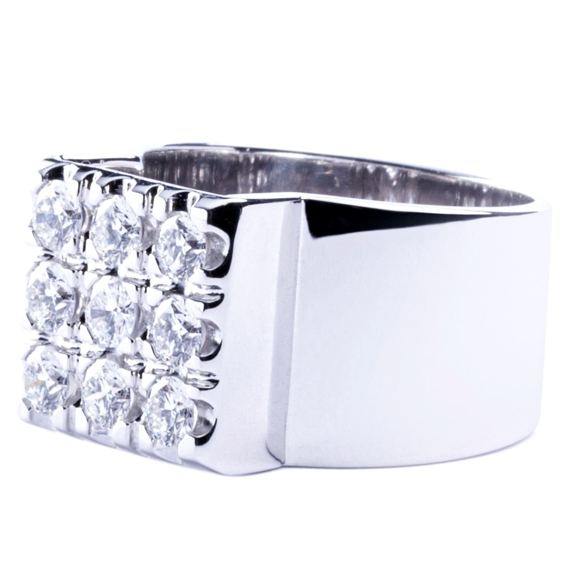 Round Cut Alex Jona White Diamond 18 Karat White Gold Ring Band For Sale