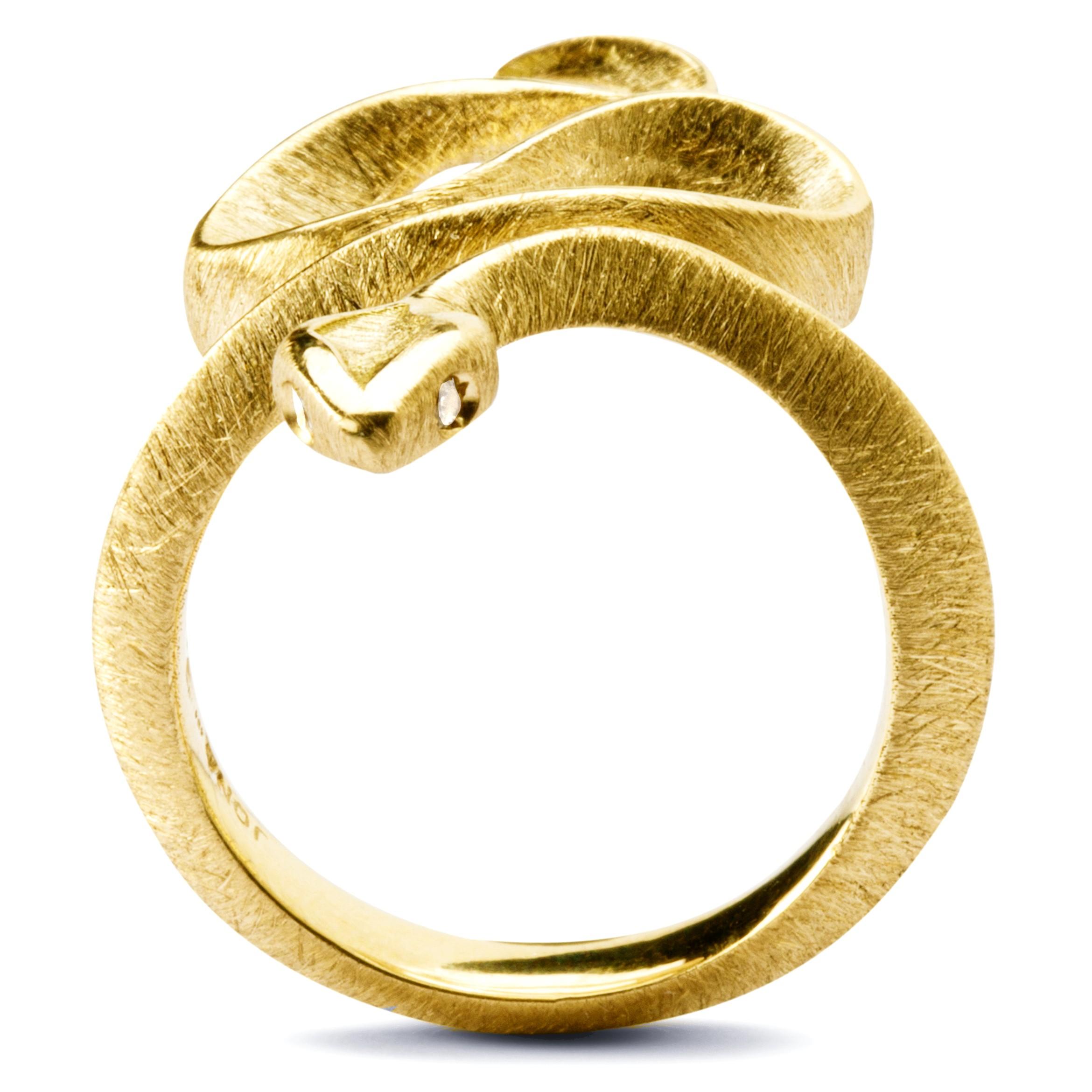 Alex Jona White Diamond 18 Karat Yellow Gold Coil Snake Ring In New Condition In Torino, IT