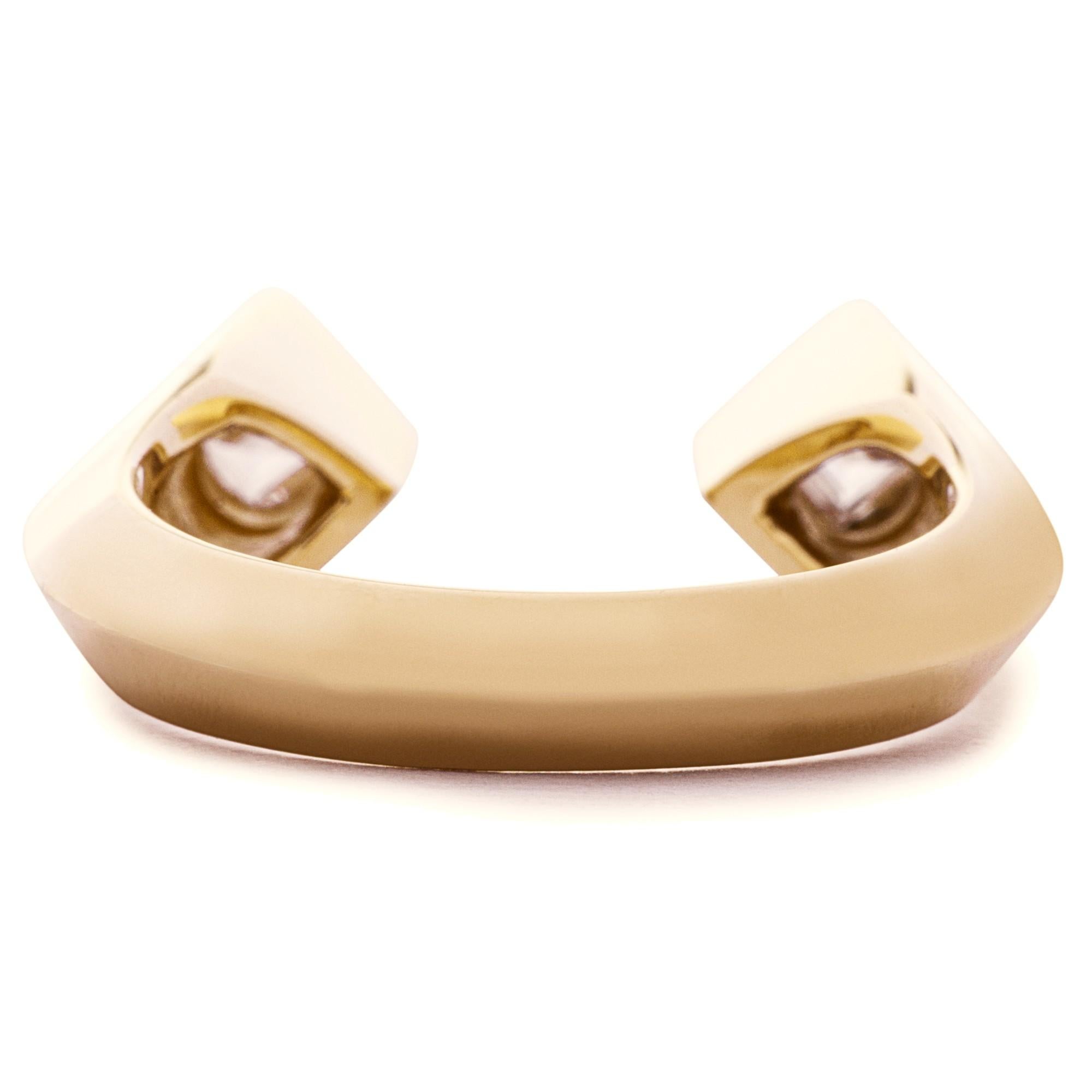 Offener Ring aus 18 Karat Gelbgold mit weißem Diamanten von Alex Jona im Angebot 1