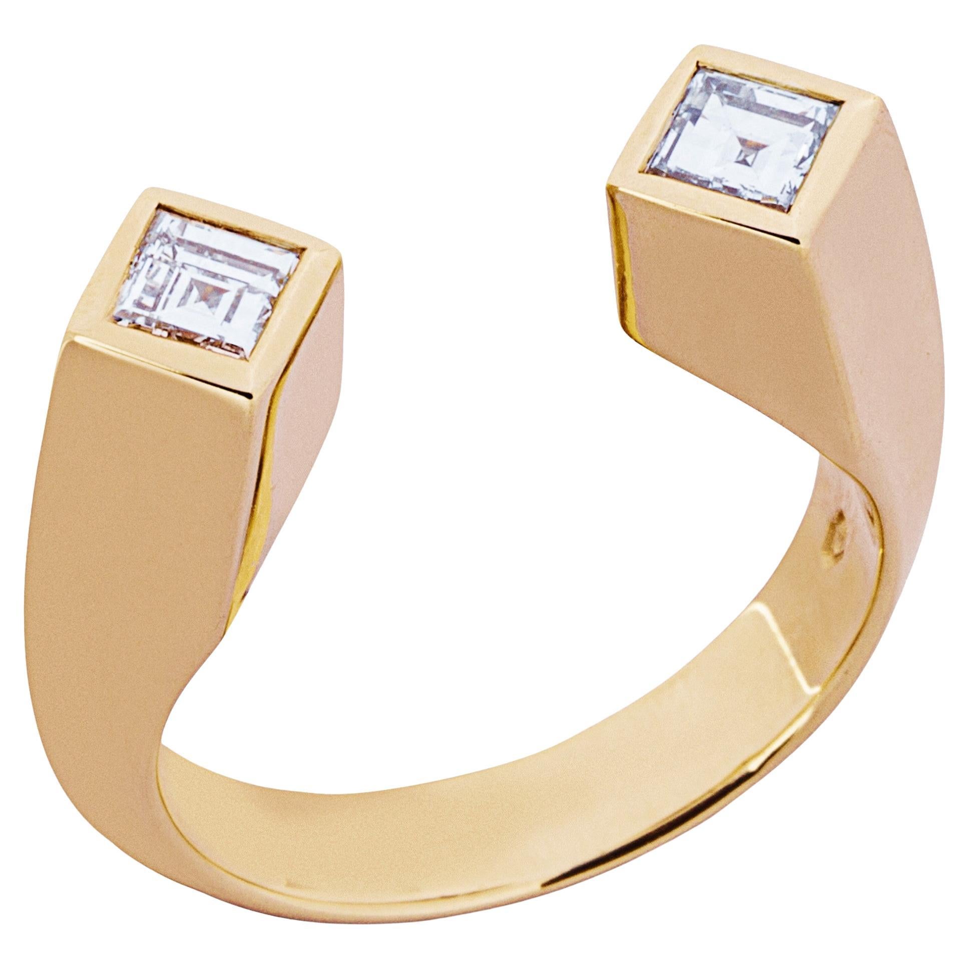 Offener Ring aus 18 Karat Gelbgold mit weißem Diamanten von Alex Jona im Angebot