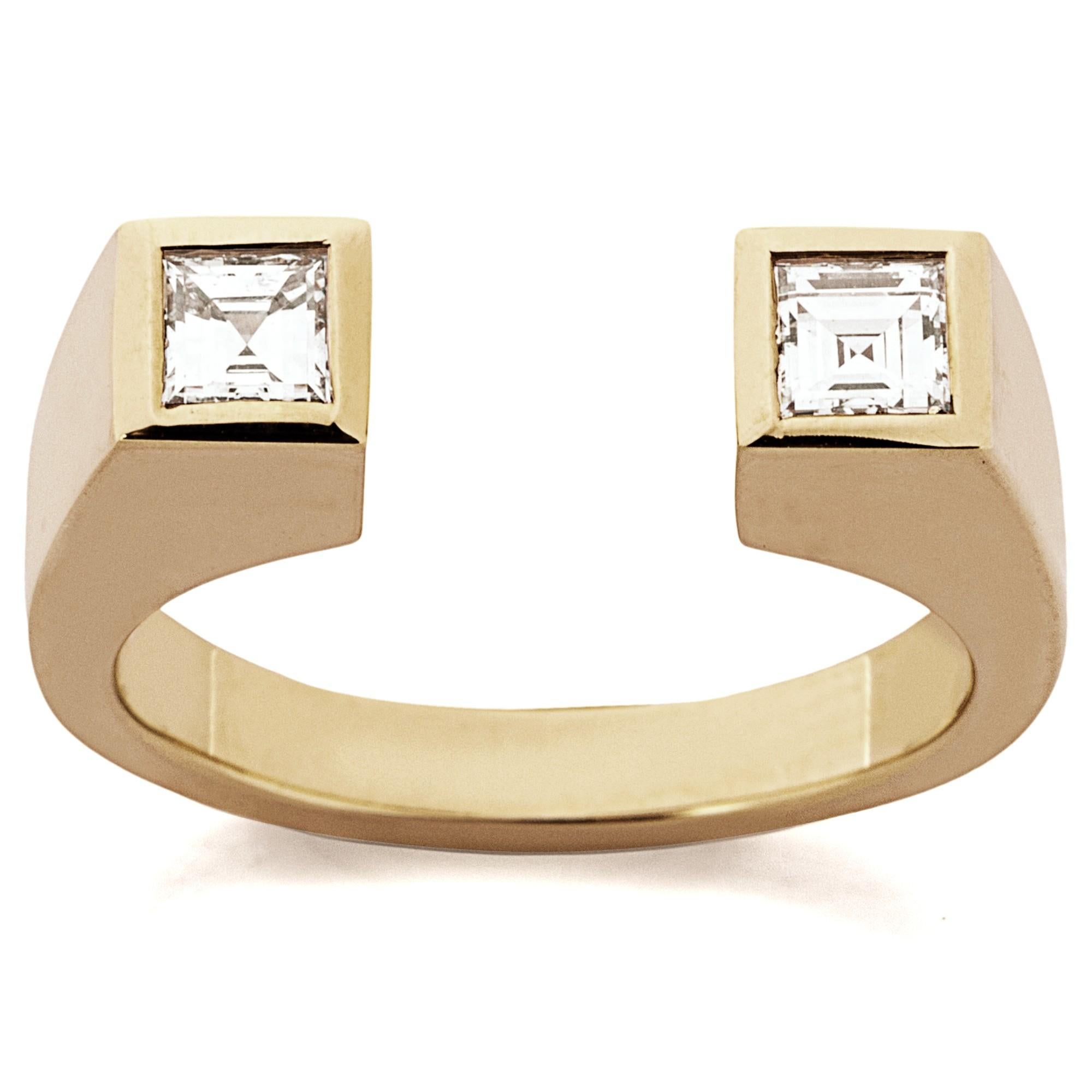 Offener Ring aus 18 Karat Gelbgold mit weißem Diamanten von Alex Jona im Angebot