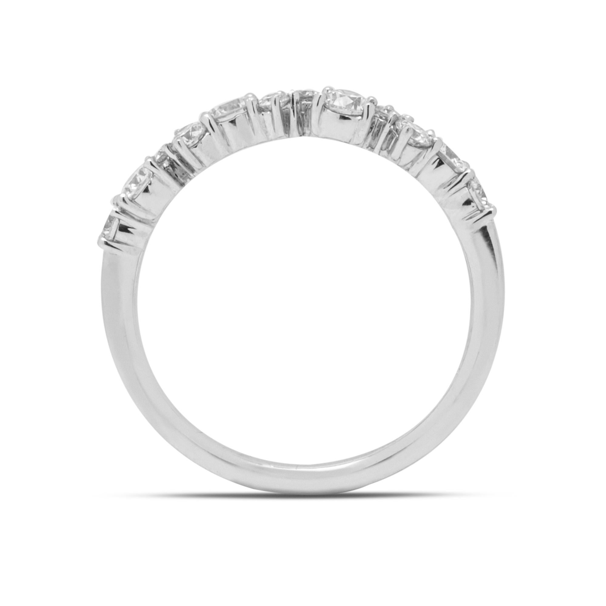 Alex Jona White Diamond 18k White Gold Band Ring In New Condition For Sale In Torino, IT