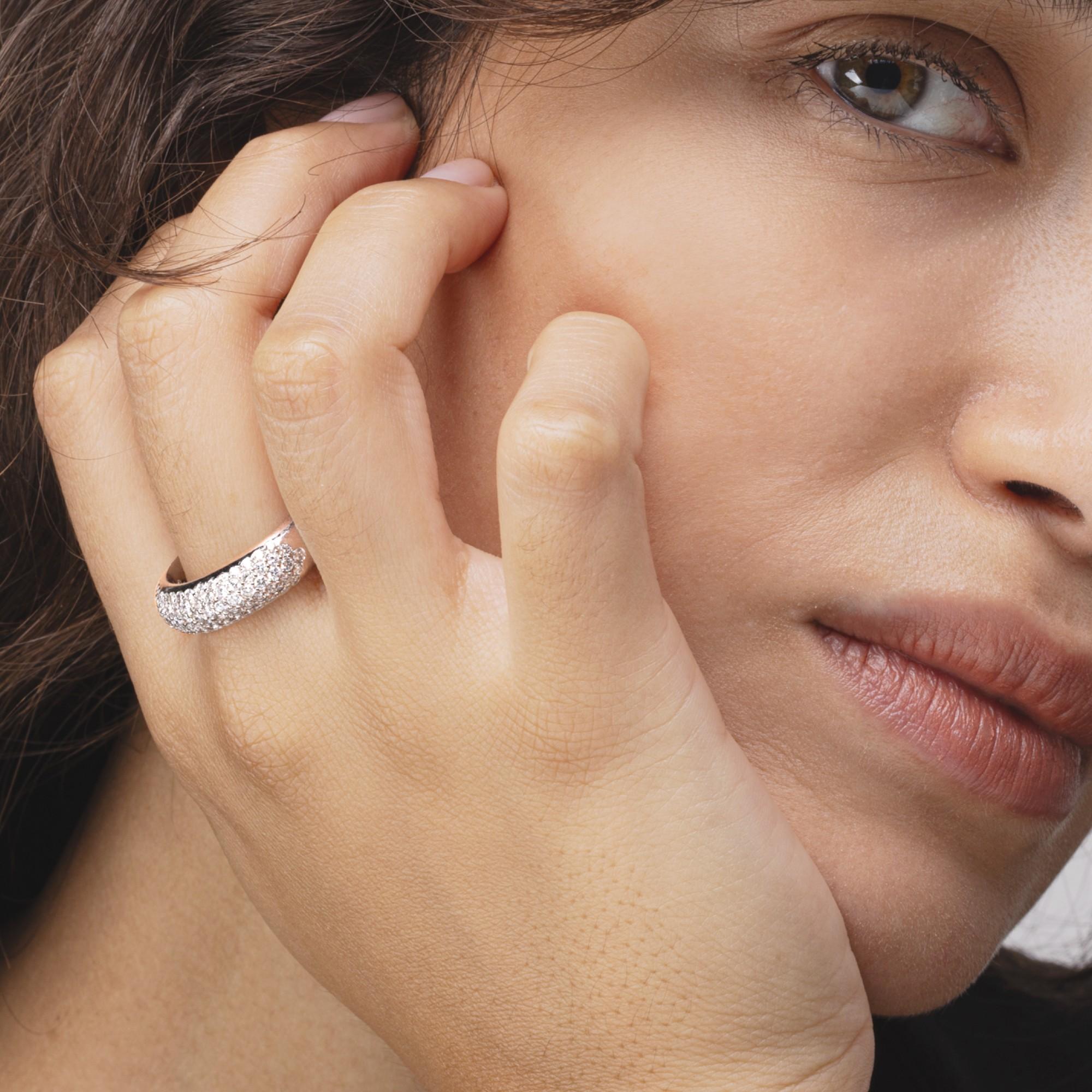 Women's Alex Jona White Diamond Pavé 18 Karat White Gold Band Ring For Sale
