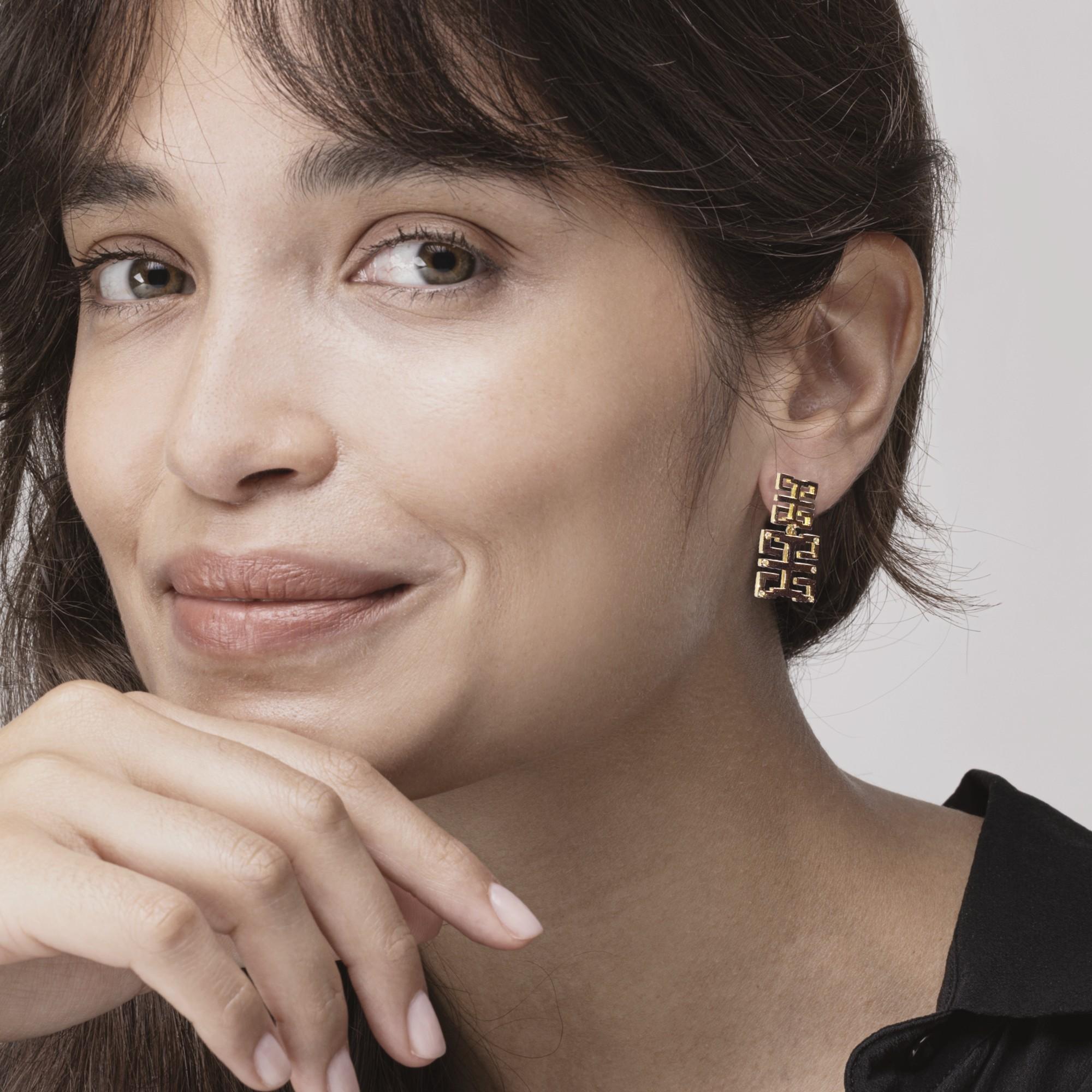 Alex Jona design collection, hand crafted in Italy, 18 karat yellow gold 