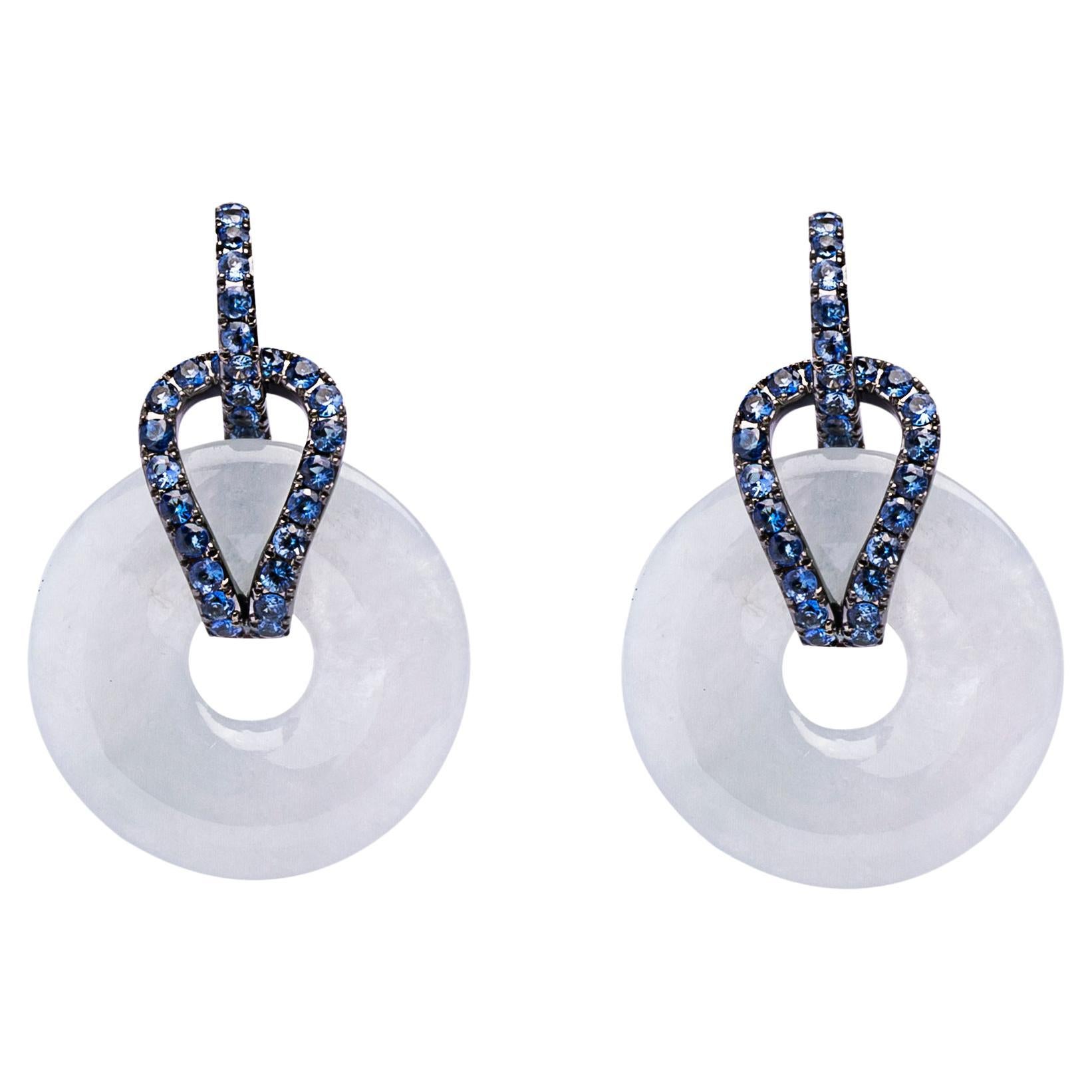 Pendants d'oreilles Alex Jona en or blanc, jade blanc et saphir bleu