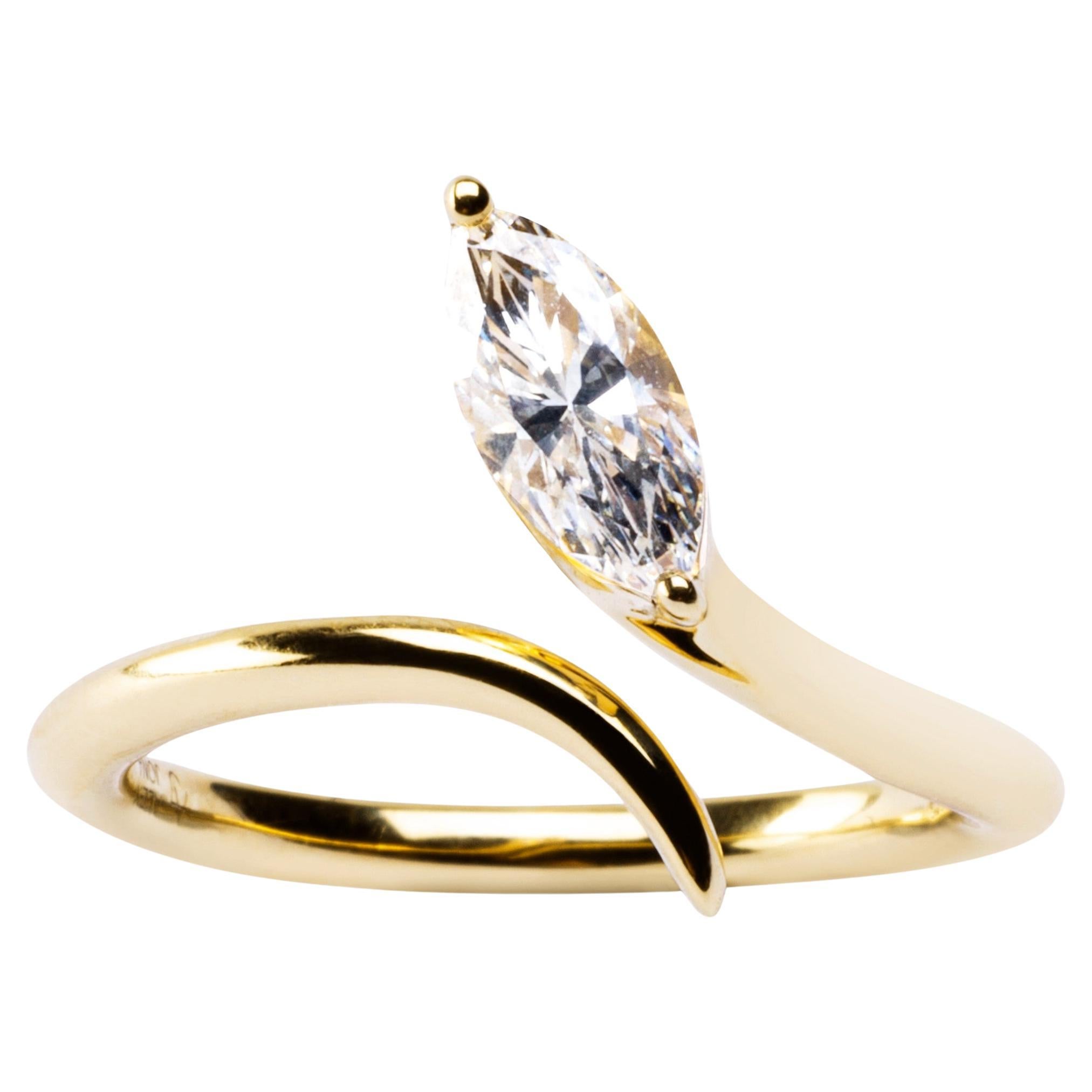 Alex Jona, bague cocktail serpent en or jaune avec diamant blanc taille marquise